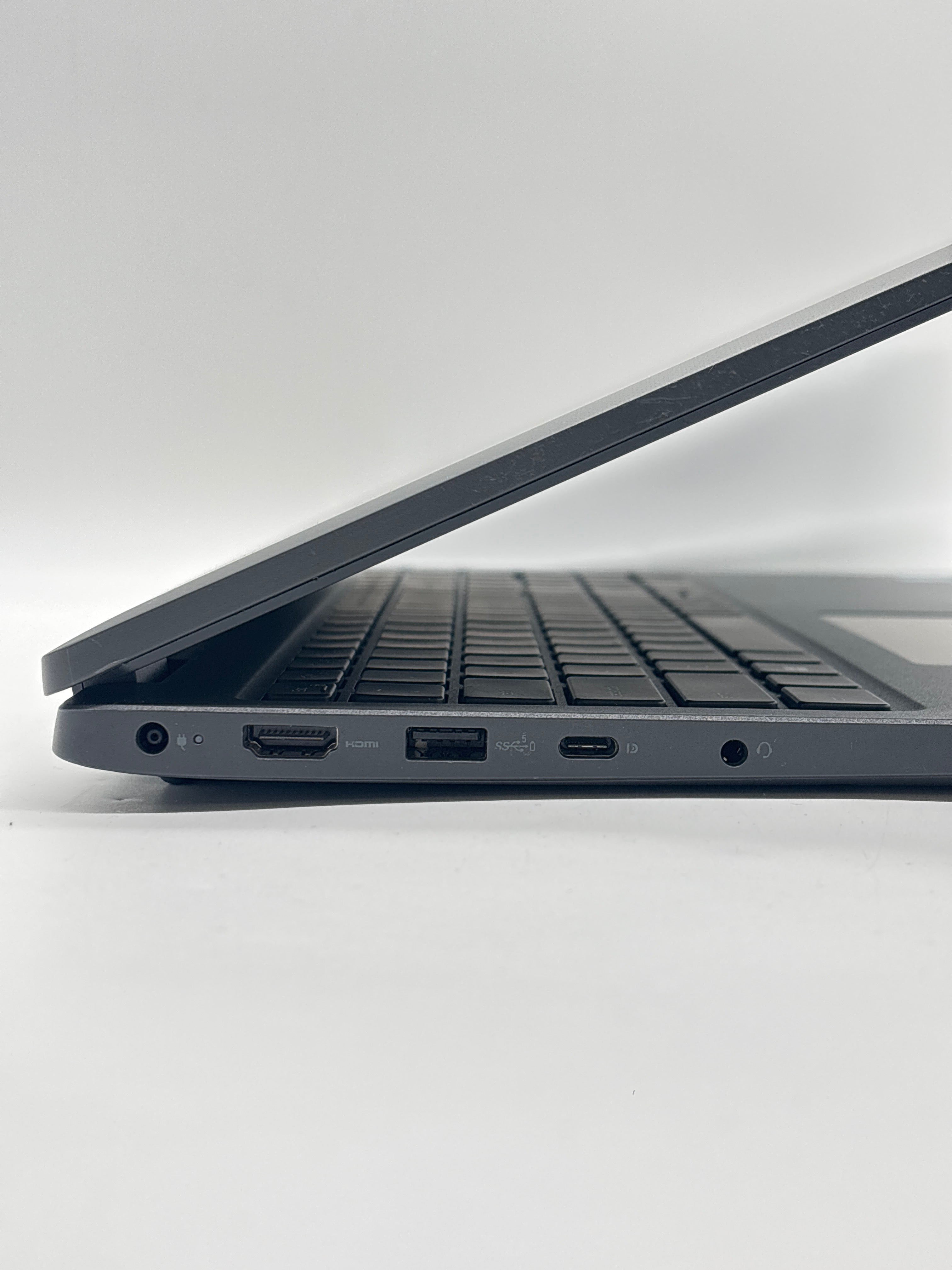 Dell Latitude 3550 i7-1355U 32GB RAM 1TB SSD