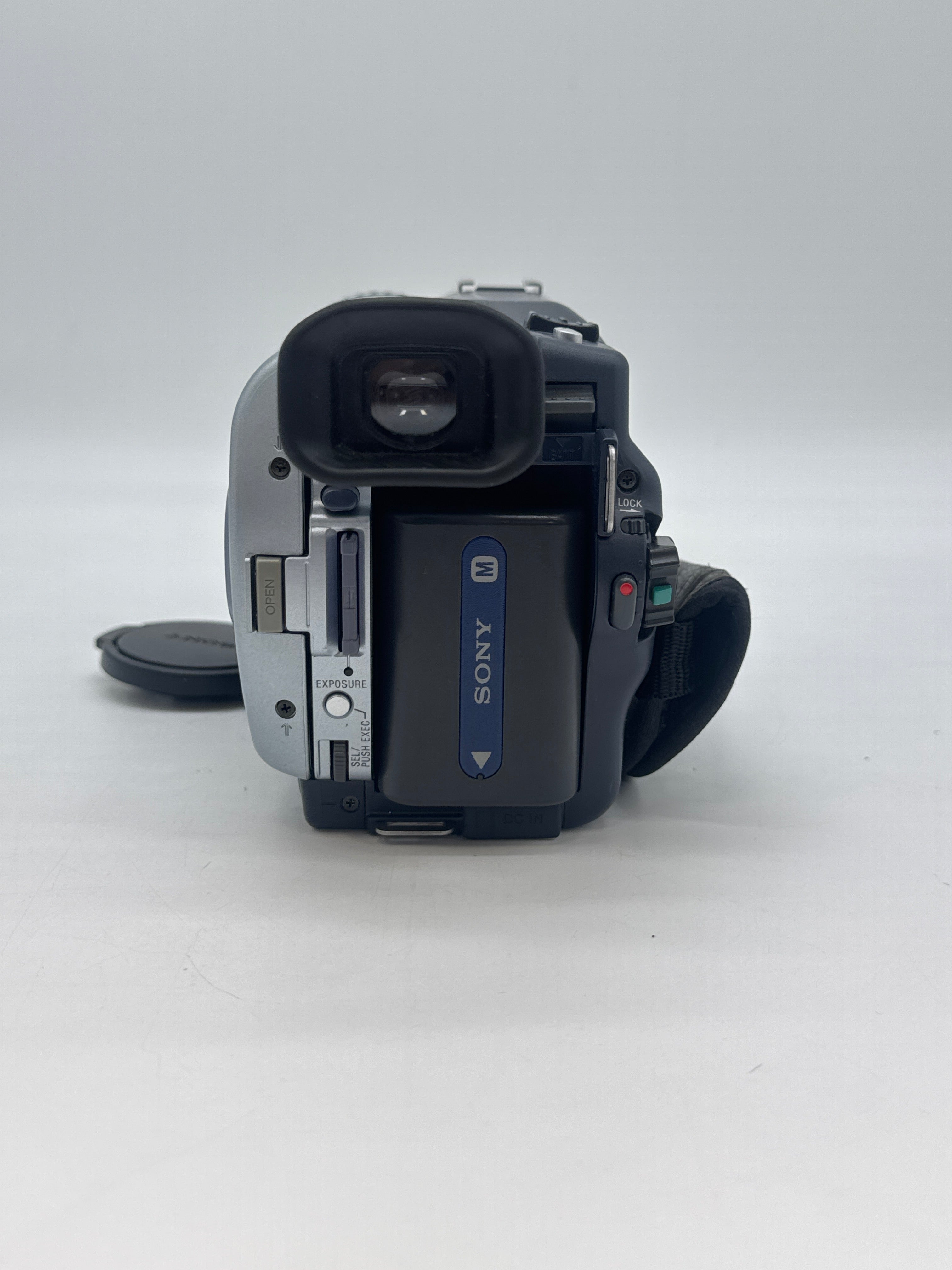 Sony Handycam DCR-TRV530 Digital8 Handheld Camcorder - Untested
