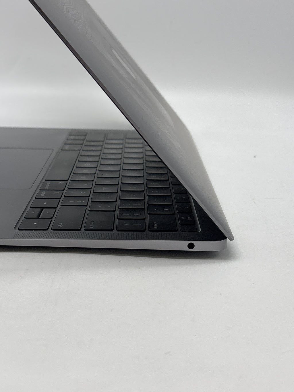 Apple MacBook Air 13" A1932 i5 8GB RAM 128GB SSD - Used
