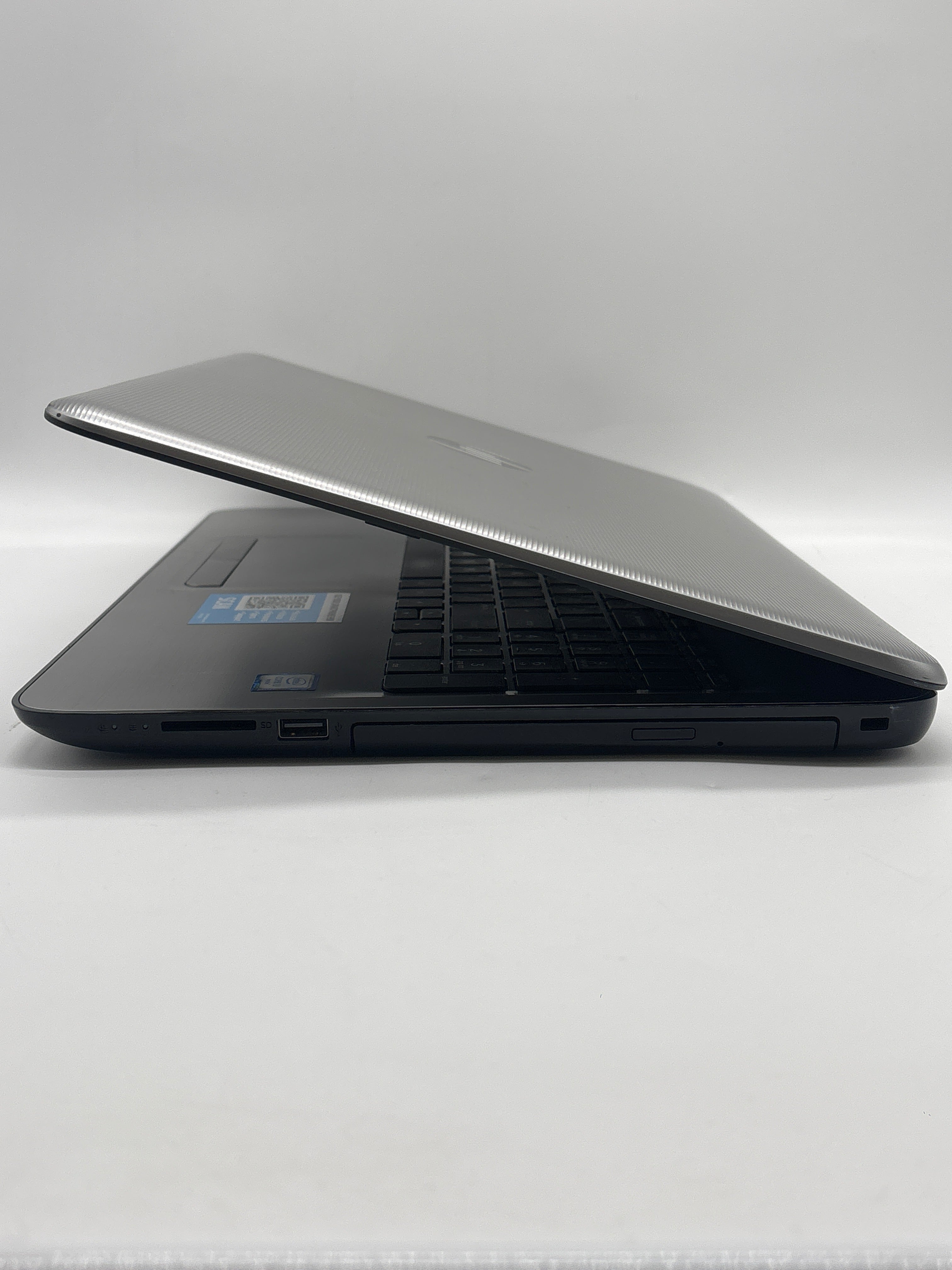 HP 15-ay039wm i3-6100U 8GB RAM 1TB HDD - For Parts (Read DESC)