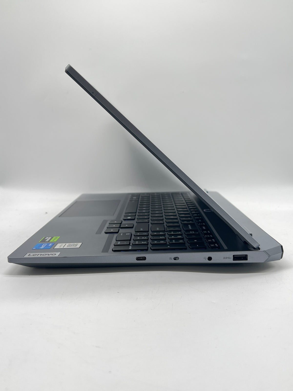 Lenovo LOQ 15IAX10 15" Intel Core i5-13450HX 16GB RAM 1TB SSD RTX 5050 Gray - Used