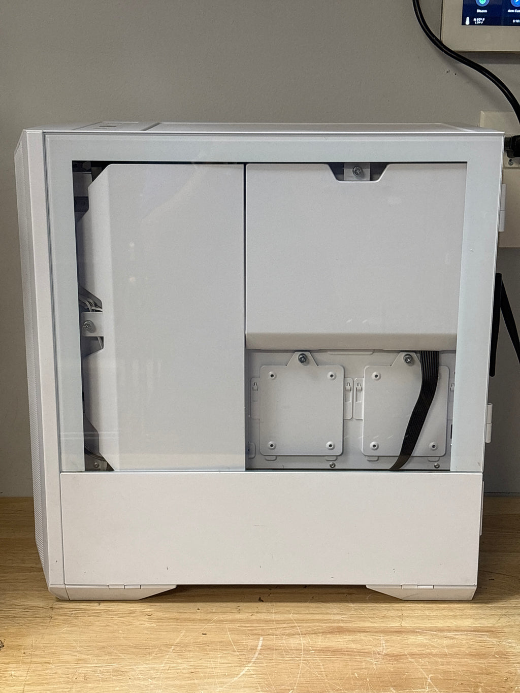 Custom PC i7-12700K 16GB RAM 2TB HDD 500GB SSD RTX 4060 8GB White Used