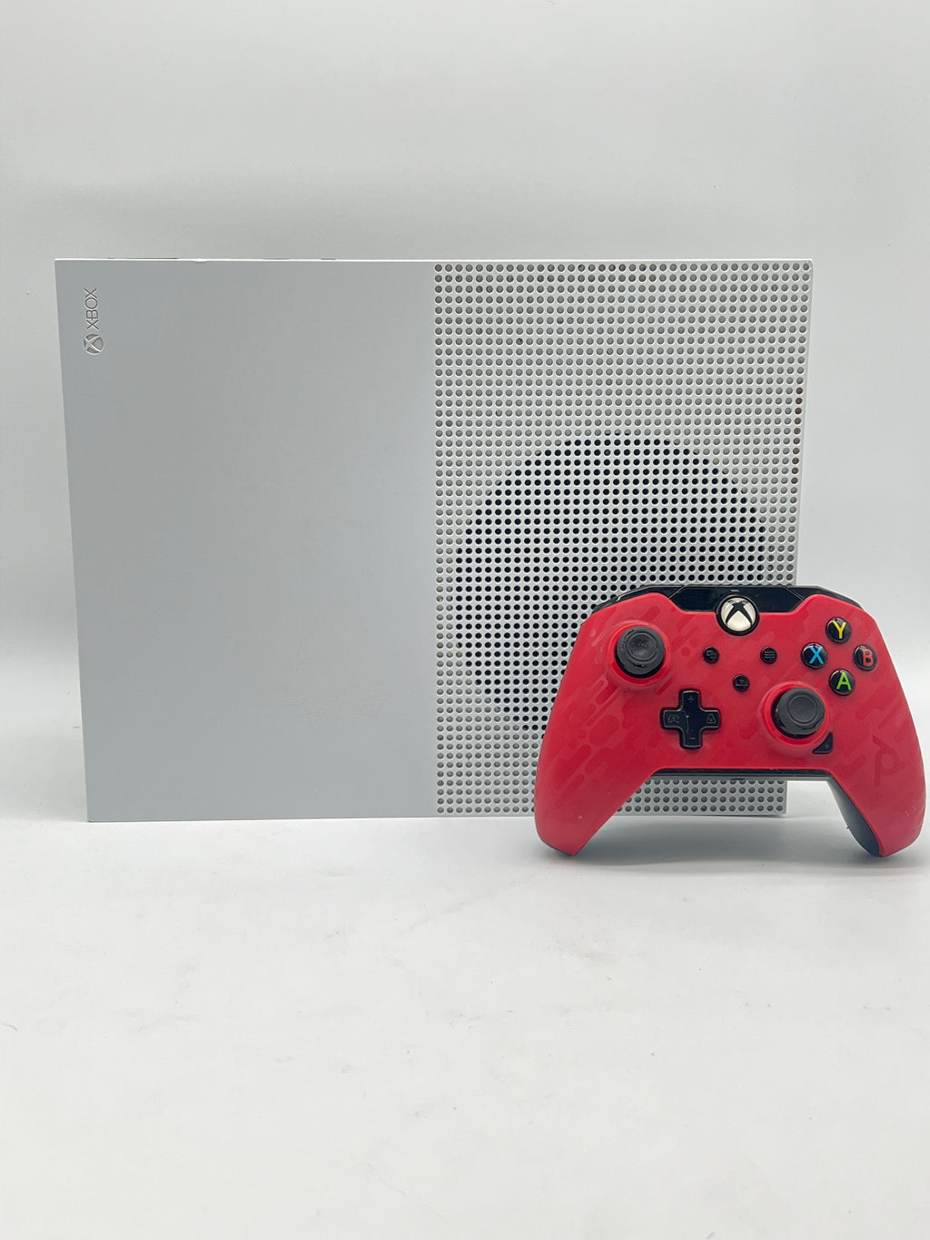 Microsoft Xbox One S 1TB Home Console (Model 1681) White - Used
