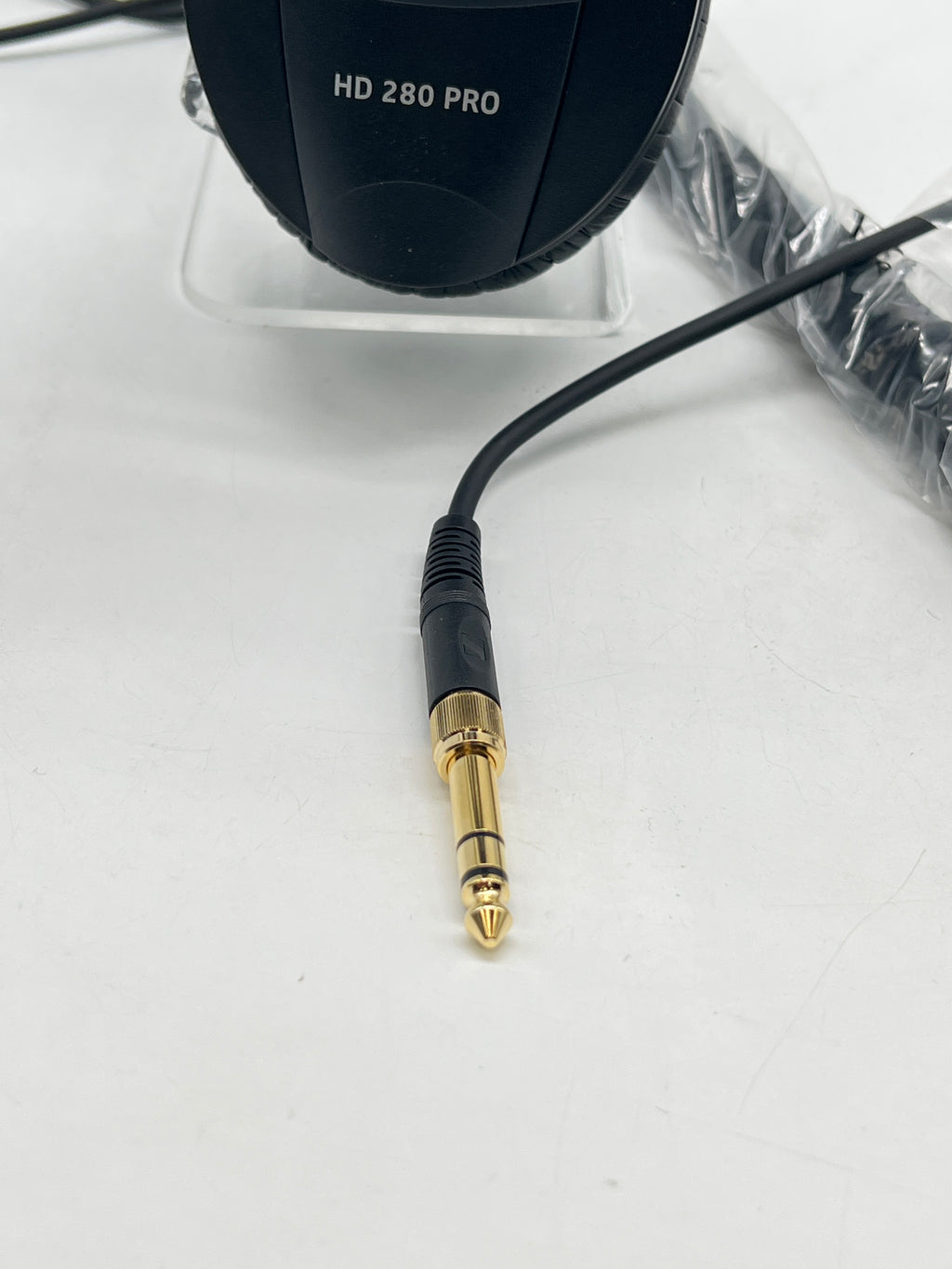 Sennheiser HD 280 Pro Wired Over-Ear Headphones Black