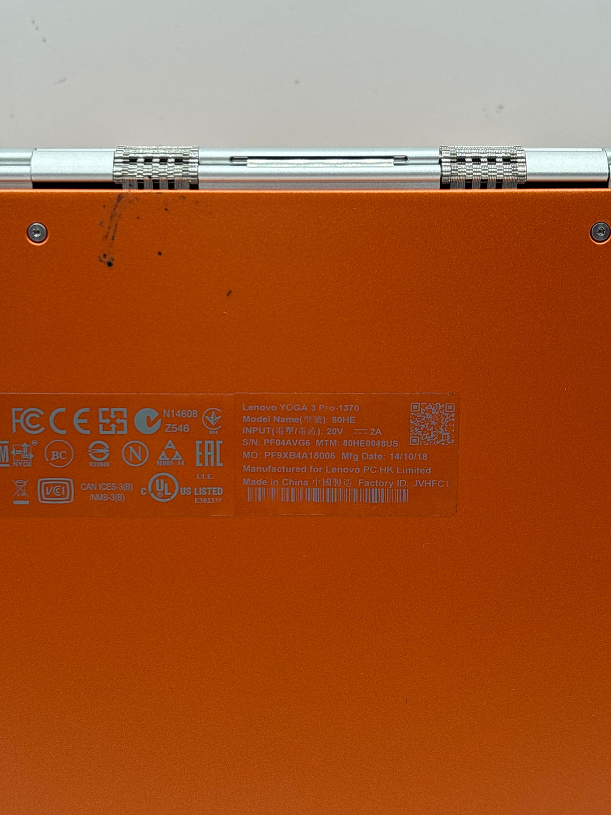 Lenovo Yoga 3 Pro 14" Core M-5Y70 8GB RAM 256GB SSD Orange - Bad Battery
