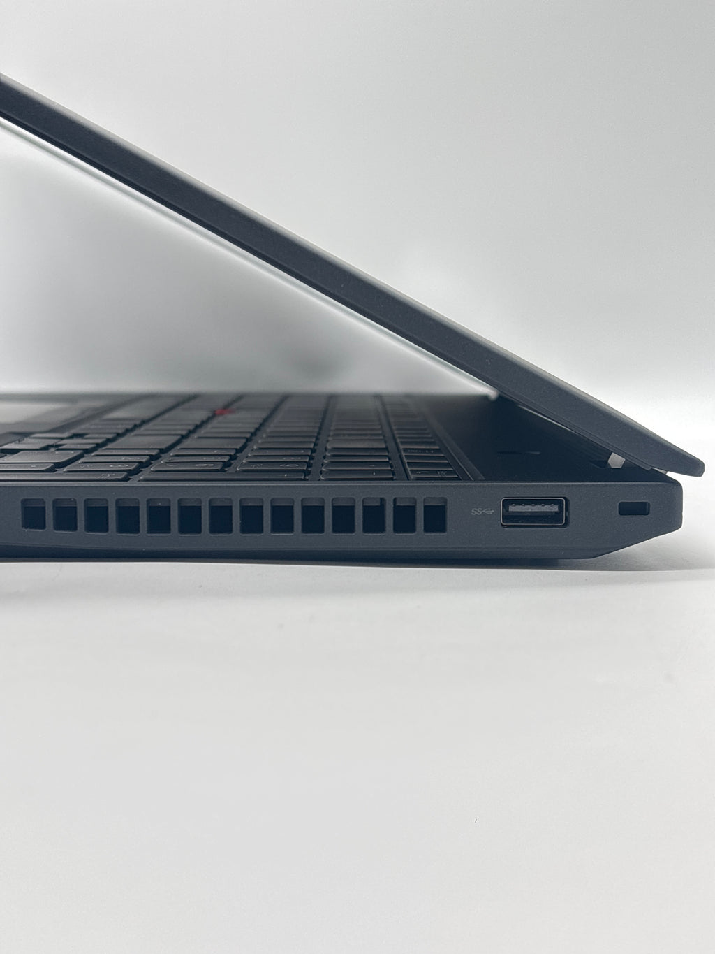 Lenovo ThinkPad P16s Gen 2 i7-1370P 64GB RAM 1TB SSD RTX A500 - Warranty