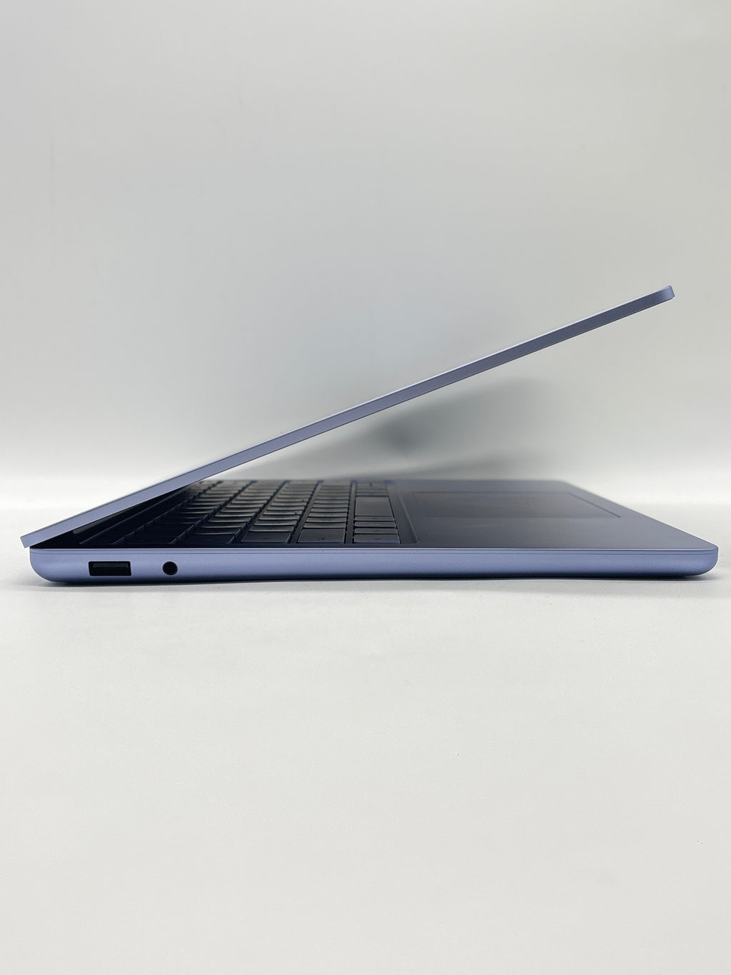 Microsoft Surface Laptop 2095 Snapdragon X Plus 16GB RAM 512GB SSD