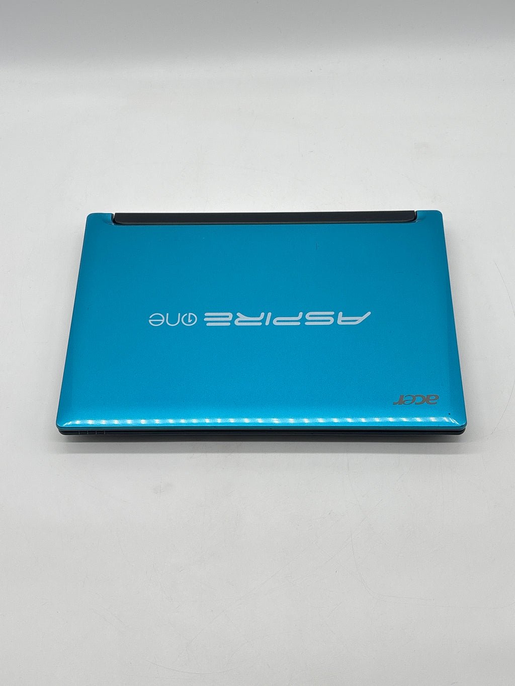 Acer Aspire One Intel Atom 1.60 GHz 1 GB RAM Blue For Parts (Read DESC)