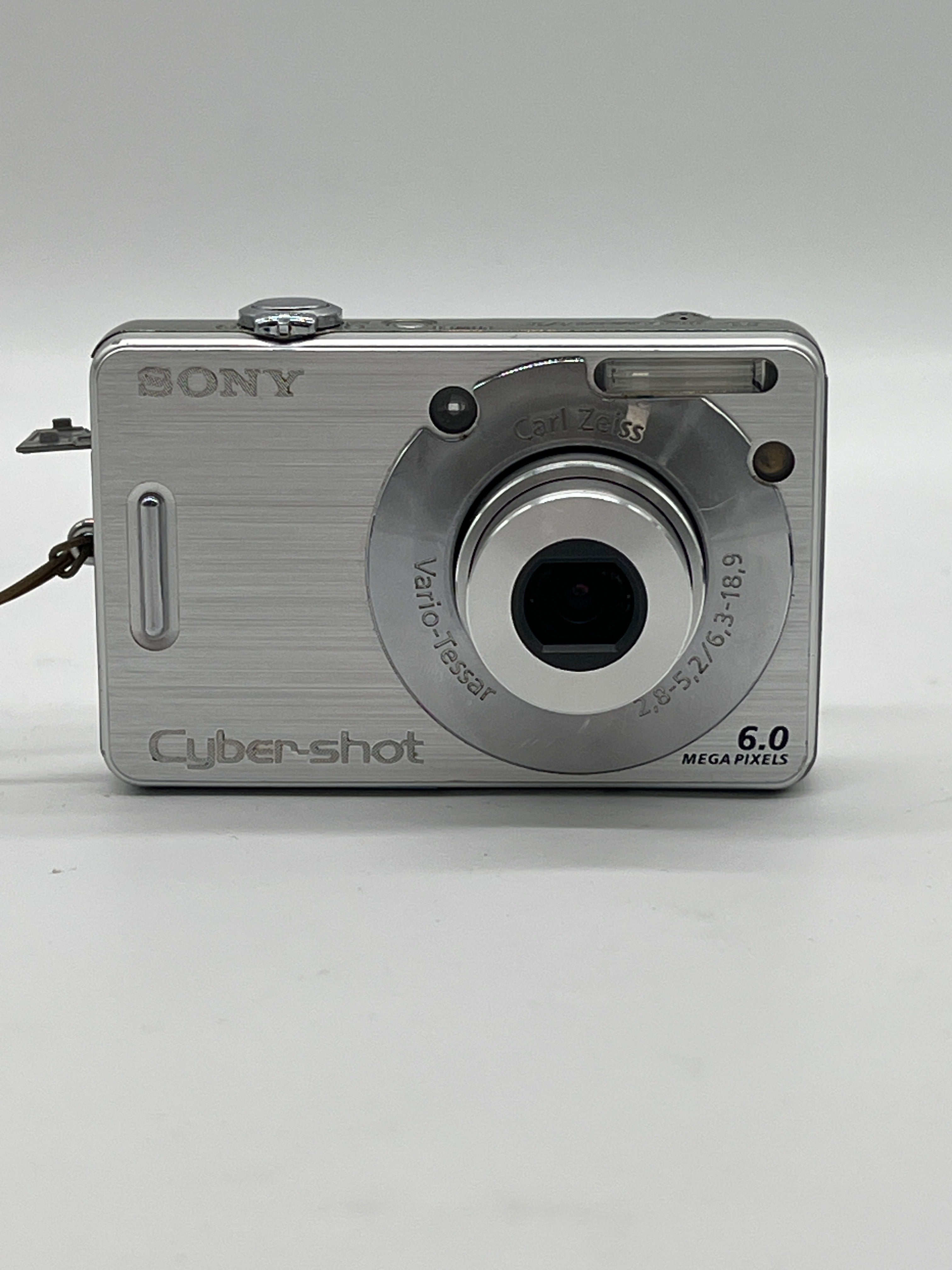 Sony Cyber-shot DSC-W50 Digital Camera 6.0MP Silver with Battery and Charger