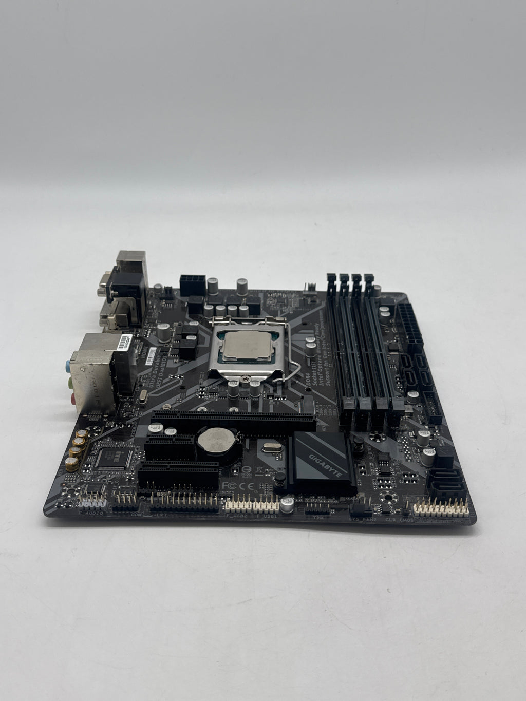 GIGABYTE B365M DS3H LGA1151 Motherboard w/ Intel Core i5-9400F 6 Cores 2.90GHz