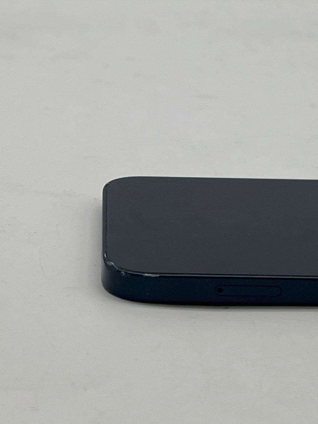 Apple iPhone 12 64GB Black Unlocked A2172 - Used