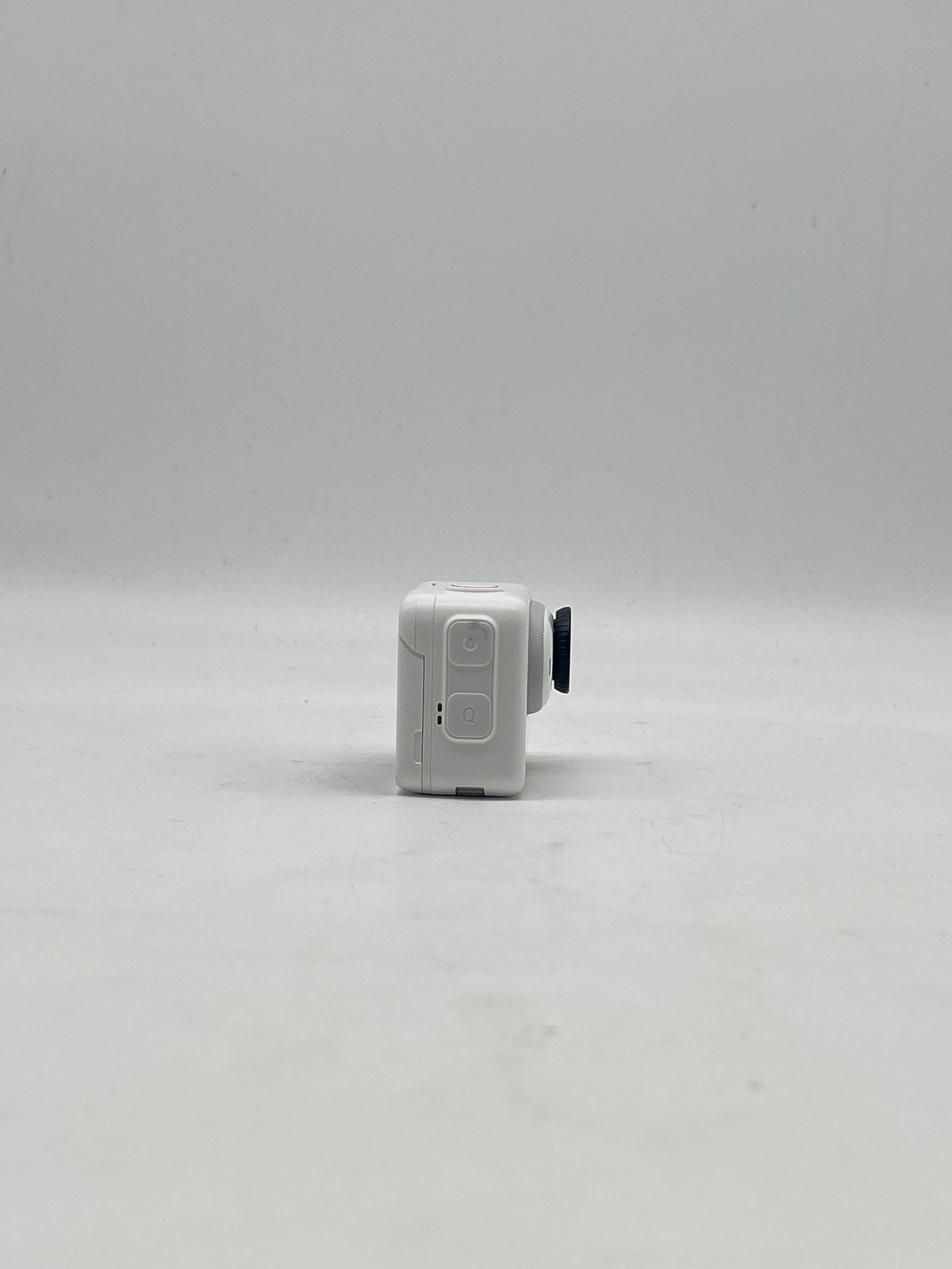 Insta360 GO 3S 64GB Action Camera White w/ Original Box - Used