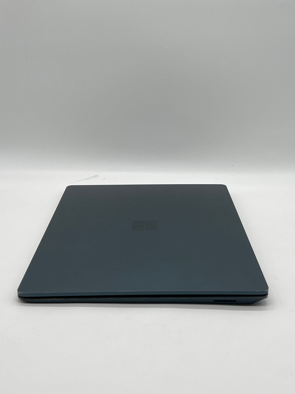 Microsoft Surface Laptop 2 i5-8250U 8GB RAM 256GB - For Parts (Trackpad Issue)