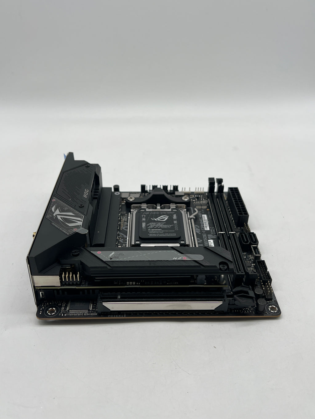 Asus ROG Strix B650E-I Motherboard AM5 Mini-ITX WiFi Black - Used