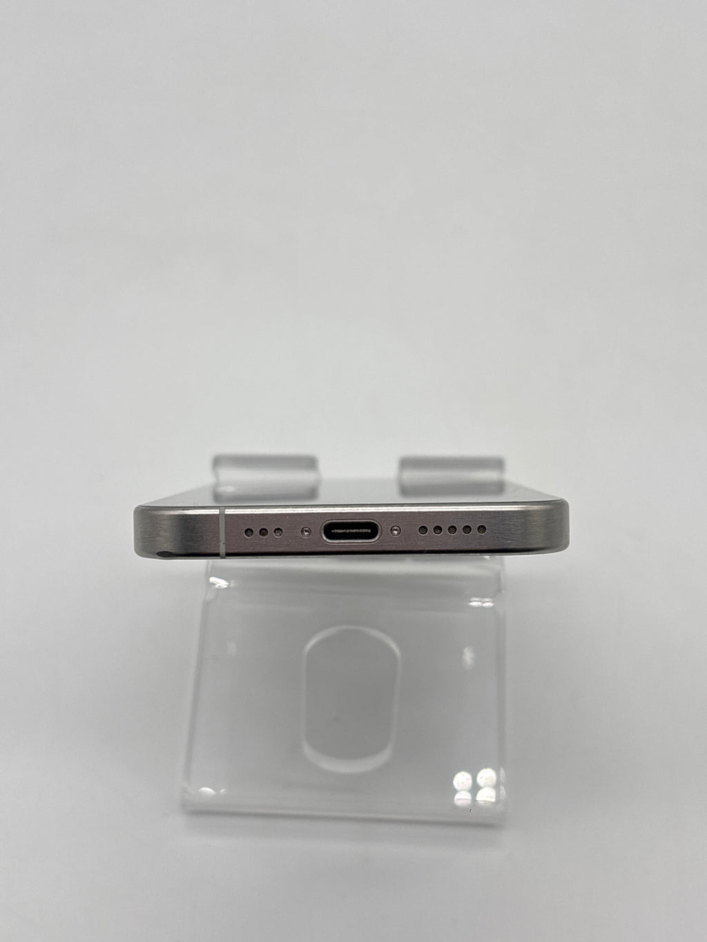 Apple iPhone 15 Pro 128GB White Unlocked - For Parts (Read DESC)