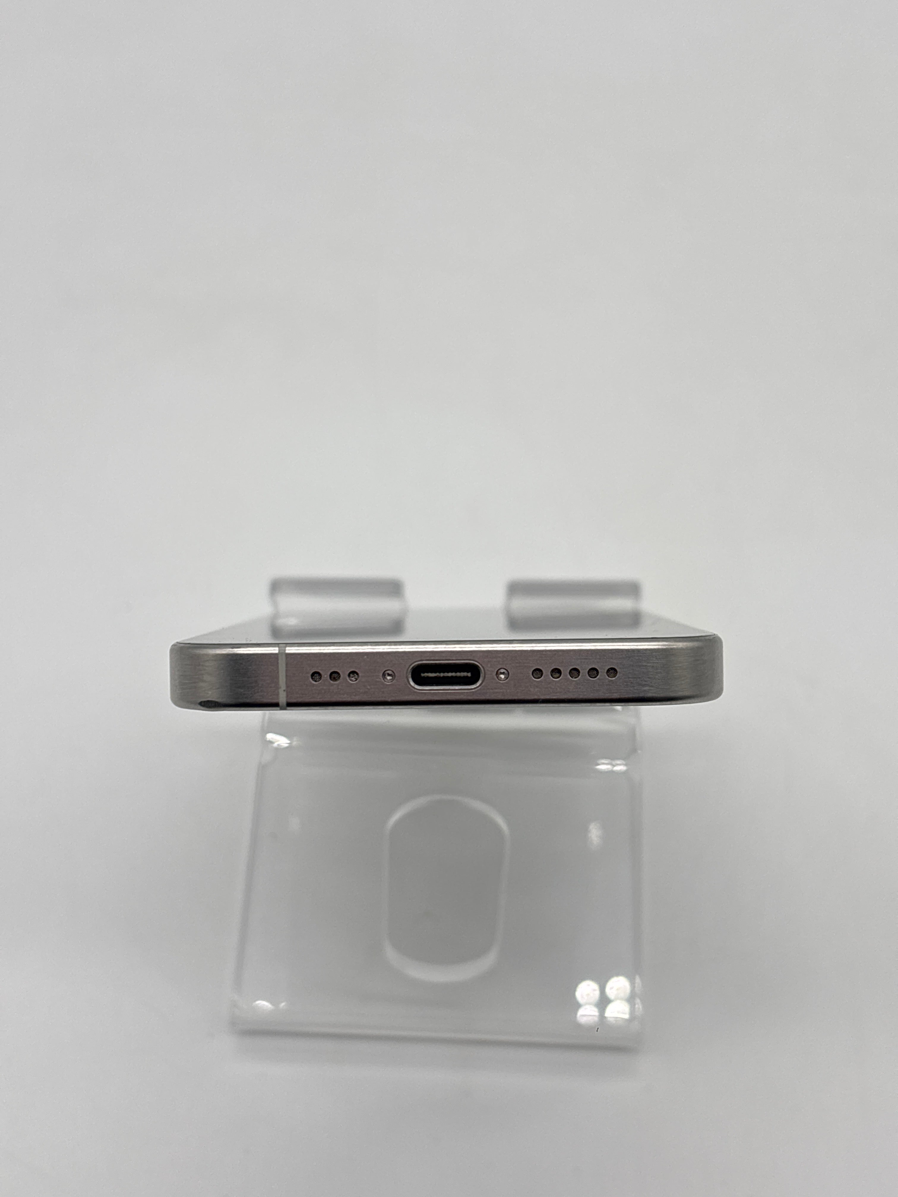 Apple iPhone 15 Pro 128GB White Unlocked - For Parts (Read DESC)