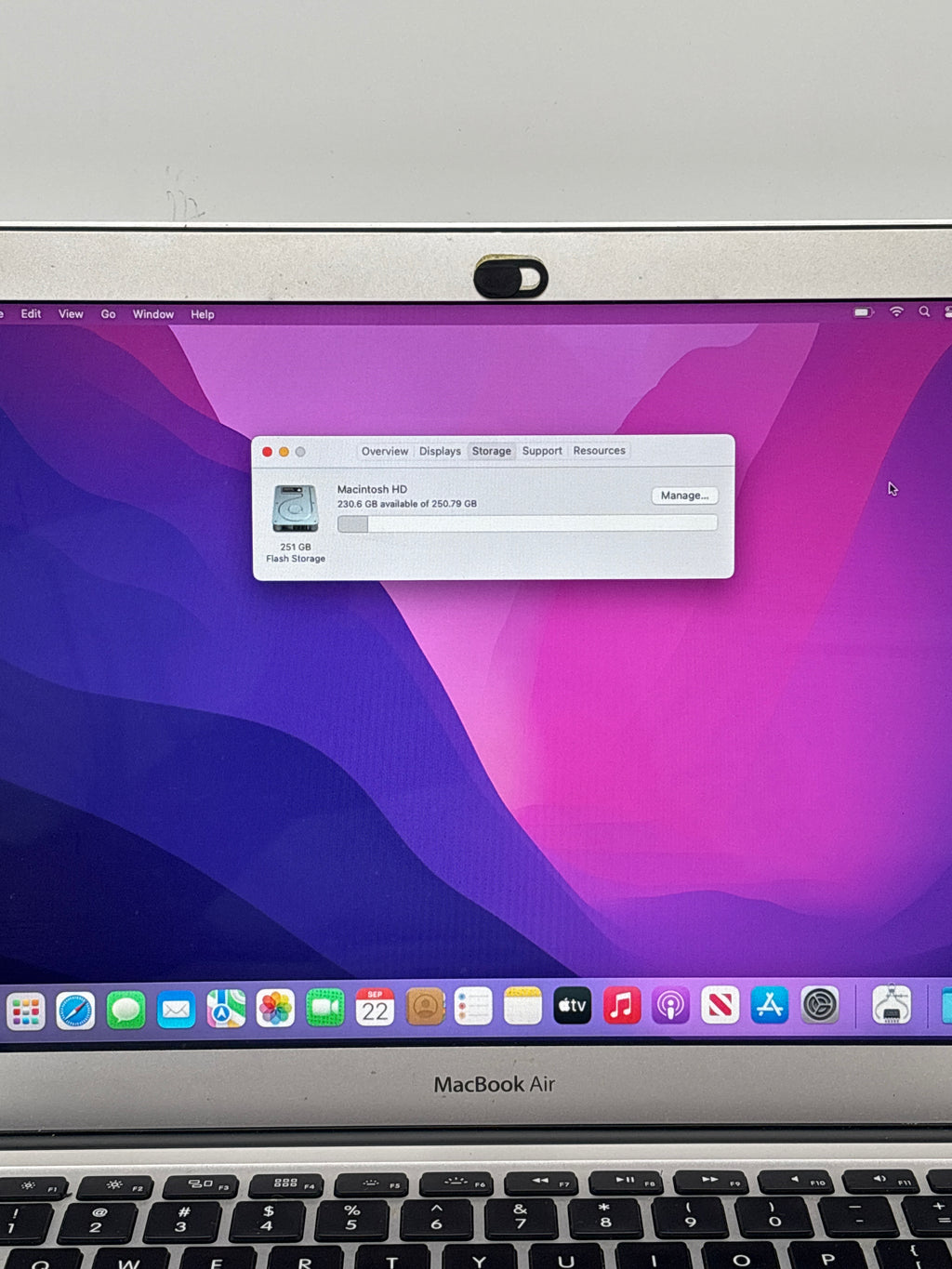 Apple MacBook Air 13" 2015 A1466 Core i7 8GB RAM 256GB Flash Storage - Used