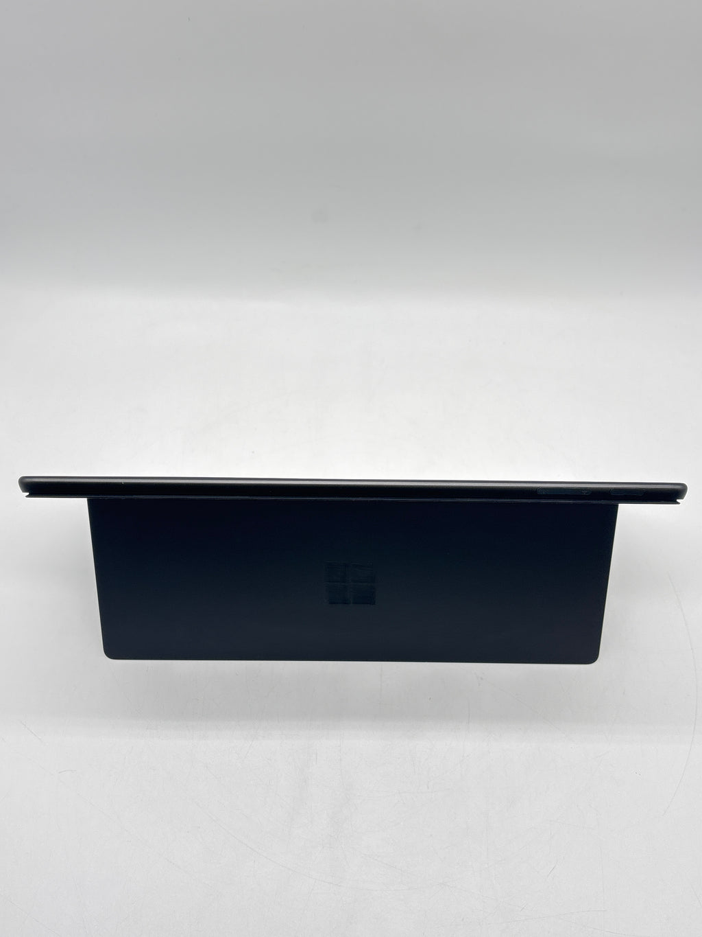 Microsoft Surface Pro 9 2038 i7-1255U 16GB RAM 512GB SSD Black