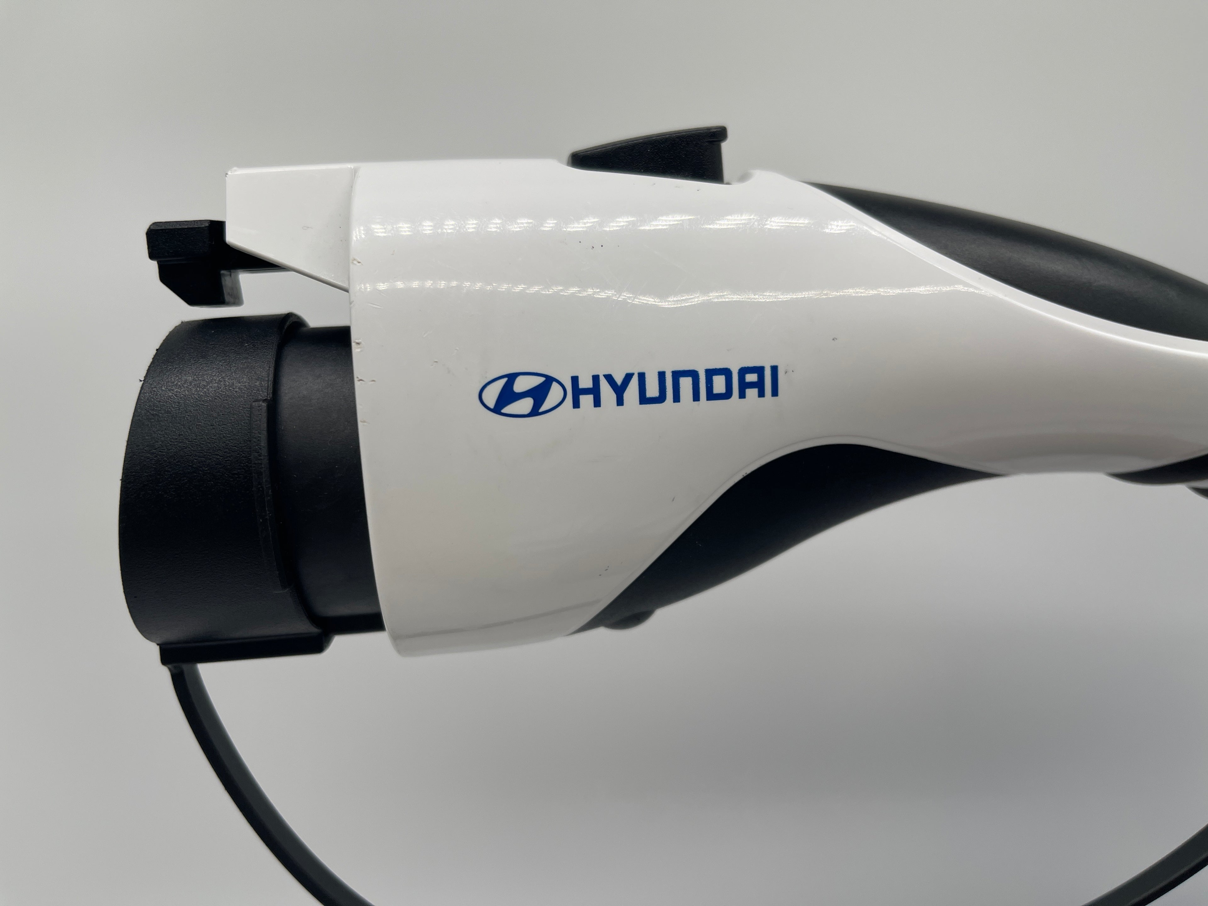 Hyundai 91670-K4020 IONIQ Electric Vehicle EV Charger