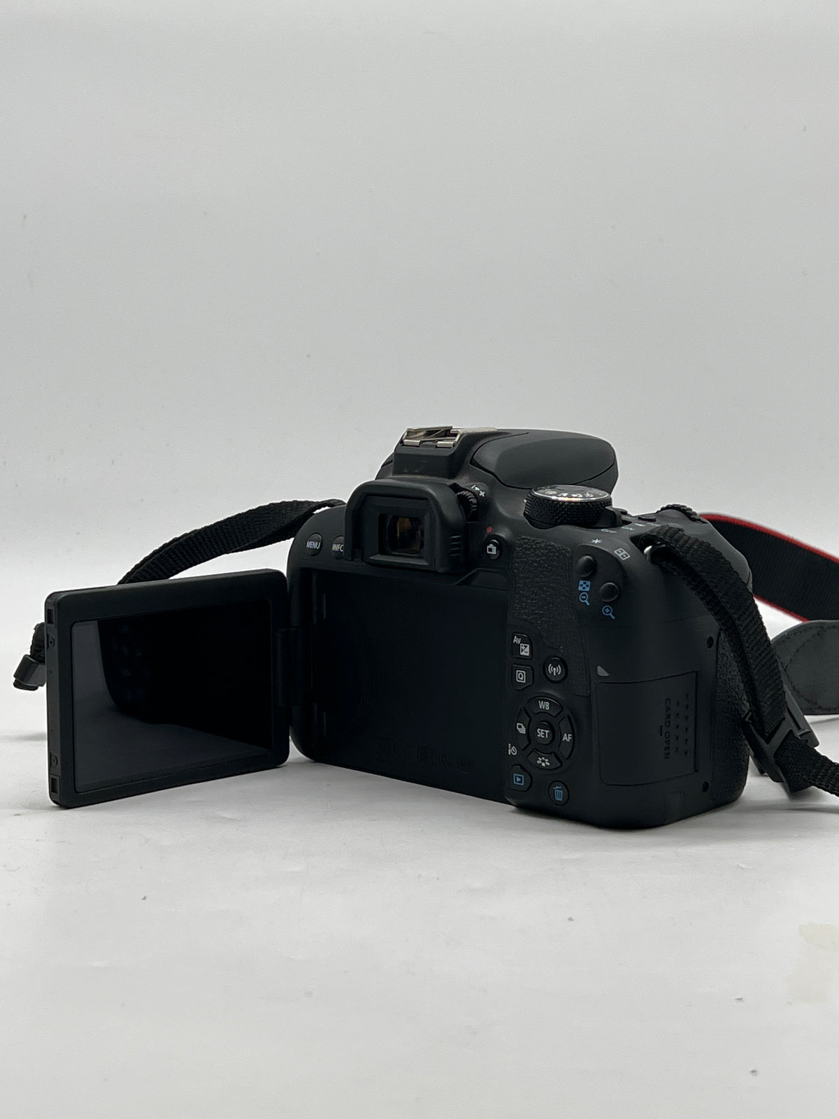 Canon EOS Rebel T7i 24.2MP DSLR Camera w/ EF-S 18-55mm Lens Black - Used