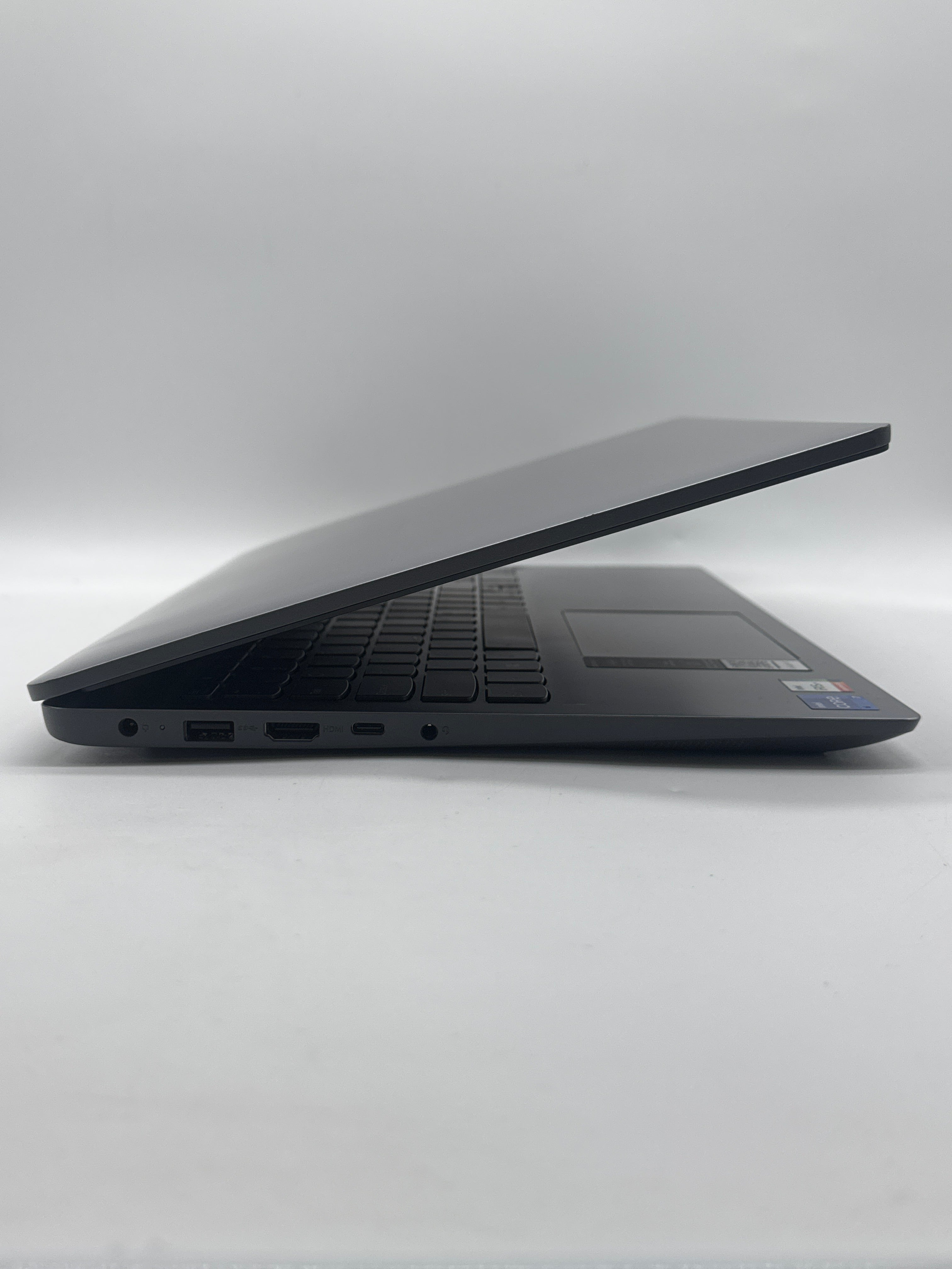 Lenovo IdeaPad 3 15IAU7 Touch i7-1255U 16GB RAM 512GB SSD