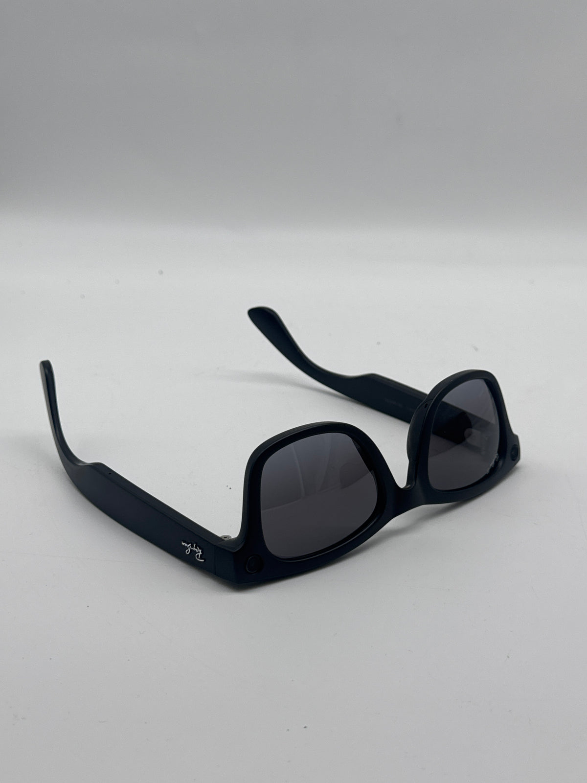 Ray-Ban Meta Wayfarer Gen 1 Smart Glasses RW4006 32GB Bluetooth 5.2 Wi-Fi 6