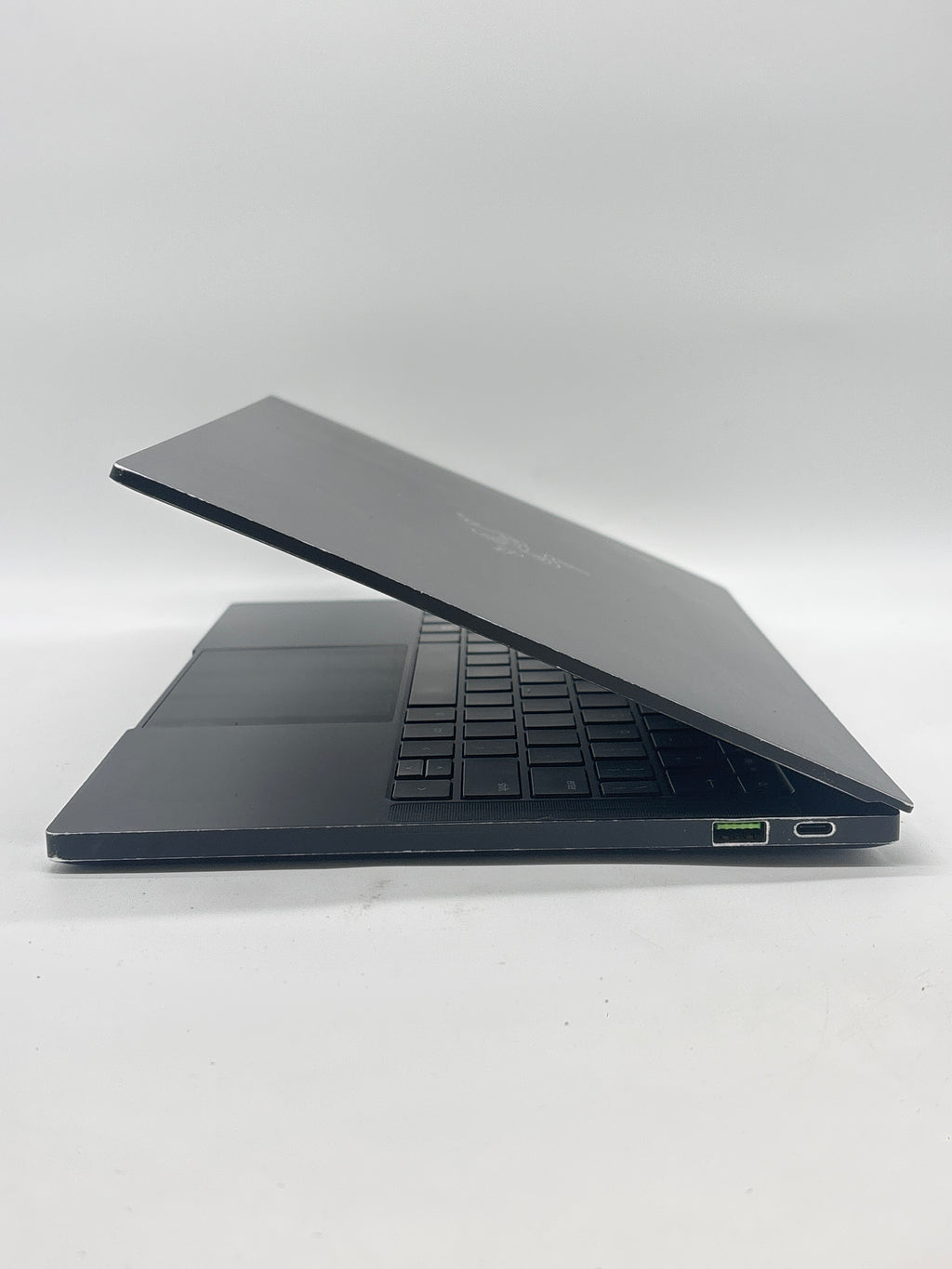 Razer Blade Stealth 13  i7 16GB RAM 512 GB - For Parts (Read DESC)