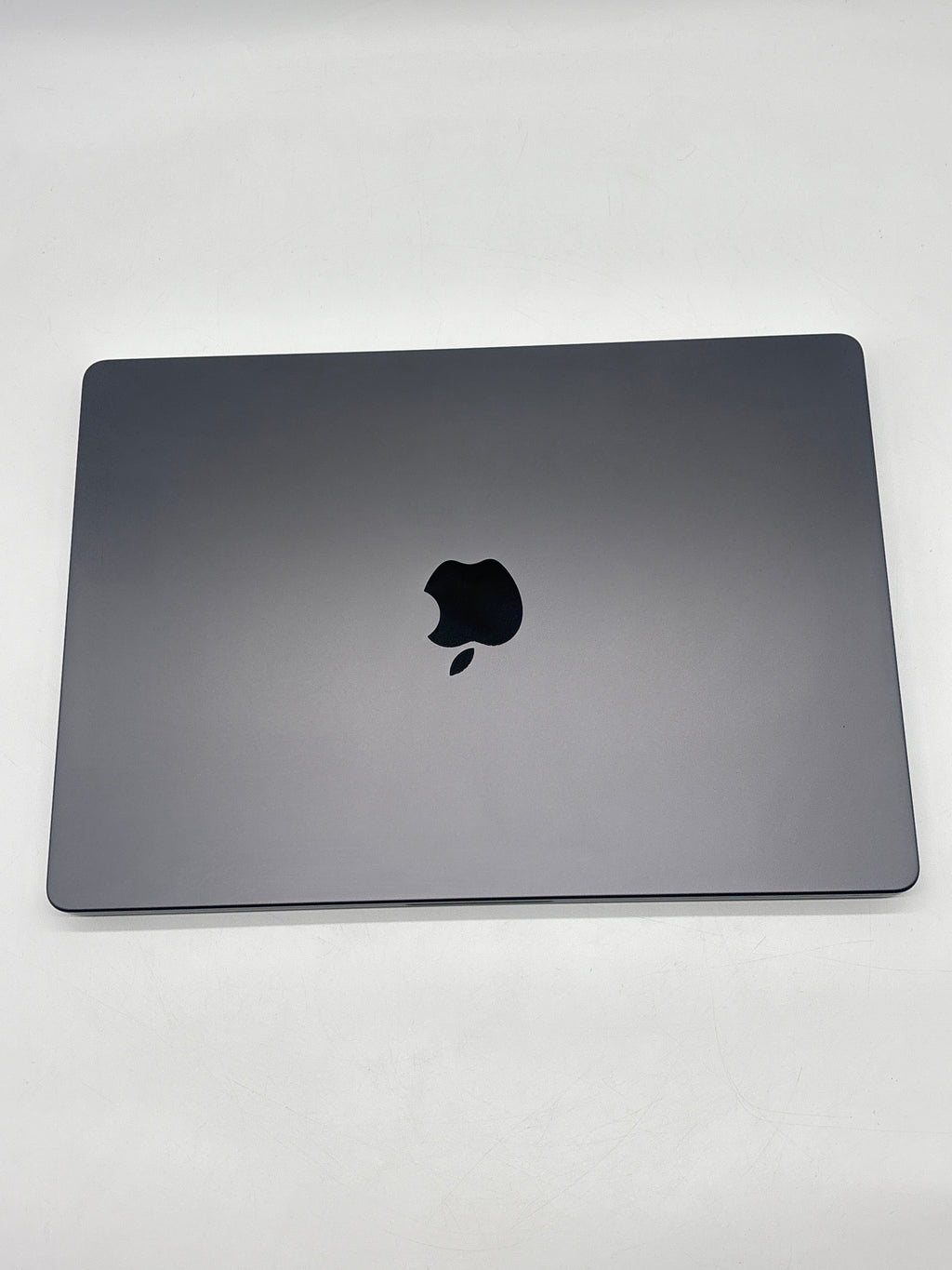 Apple MacBook Pro A2992 M3 Pro 18GB RAM 512GB (Cycle Count 24)