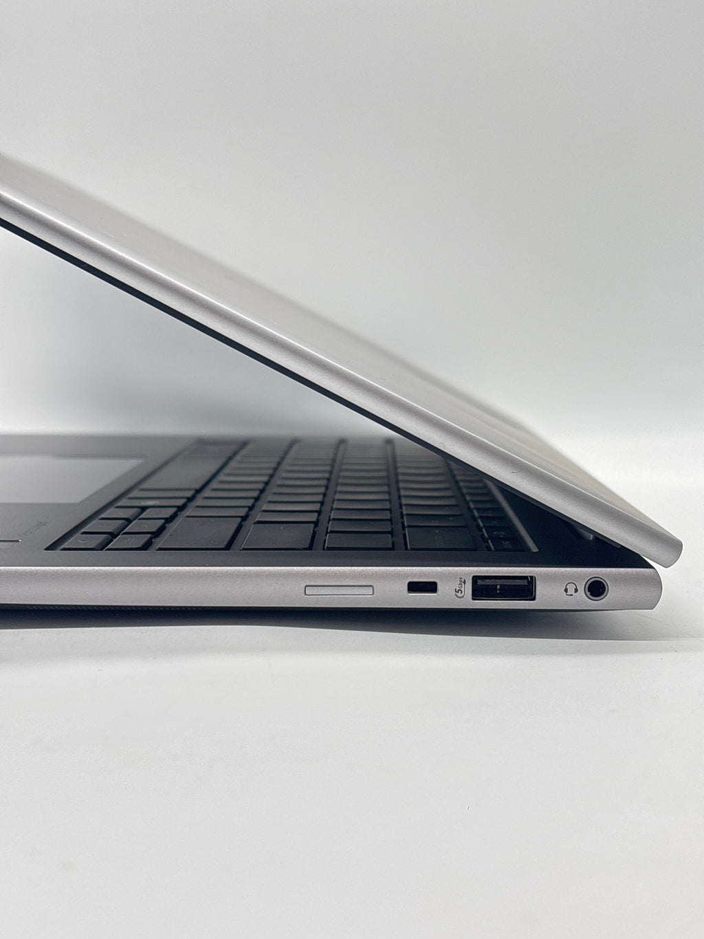 HP ZBook Firefly 14 G11 Ryzen 5 Pro 8640HS 16GB RAM 256GB SSD