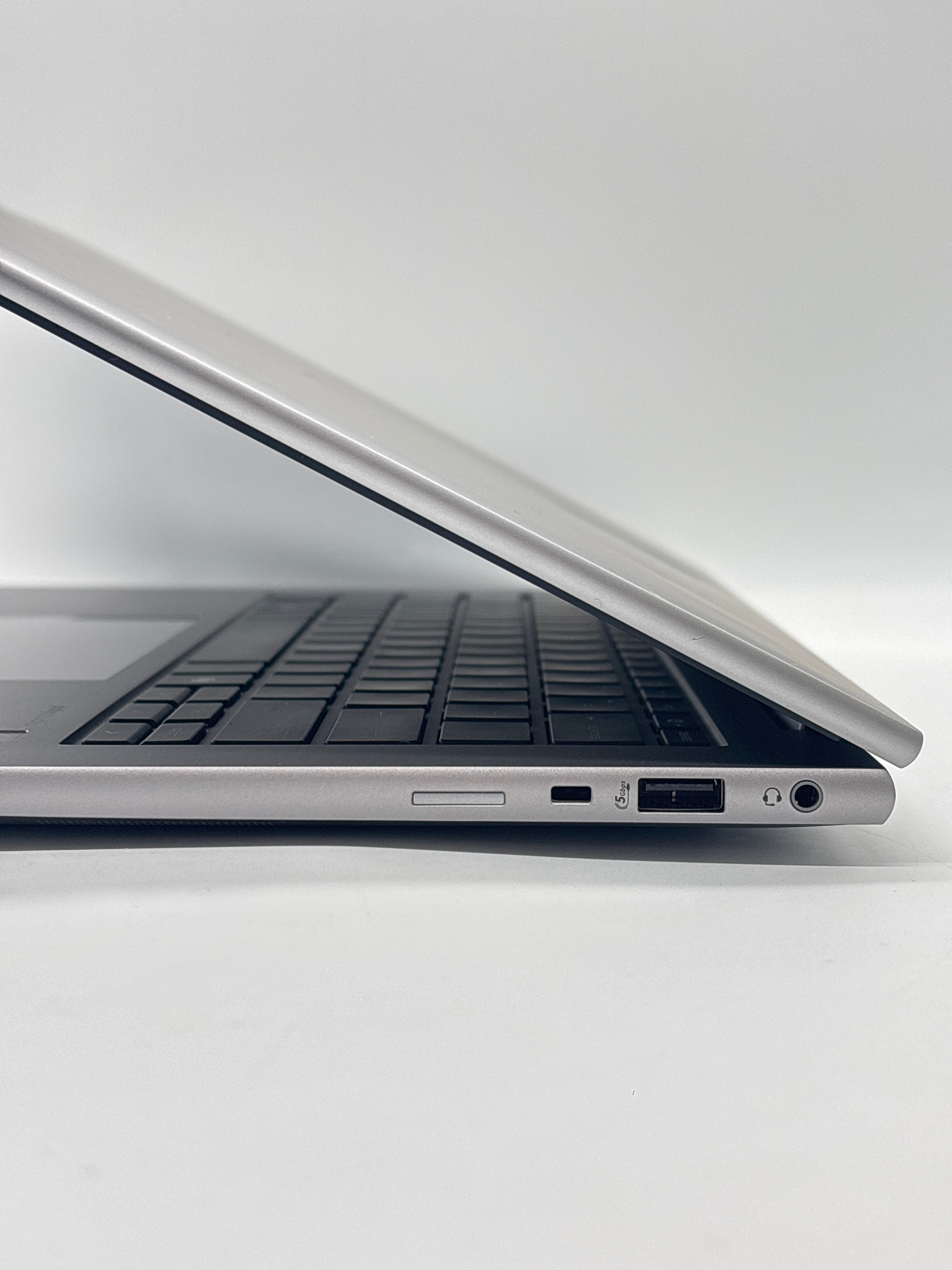 HP ZBook Firefly 14 G11 Ryzen 5 Pro 8640HS 16GB RAM 256GB SSD