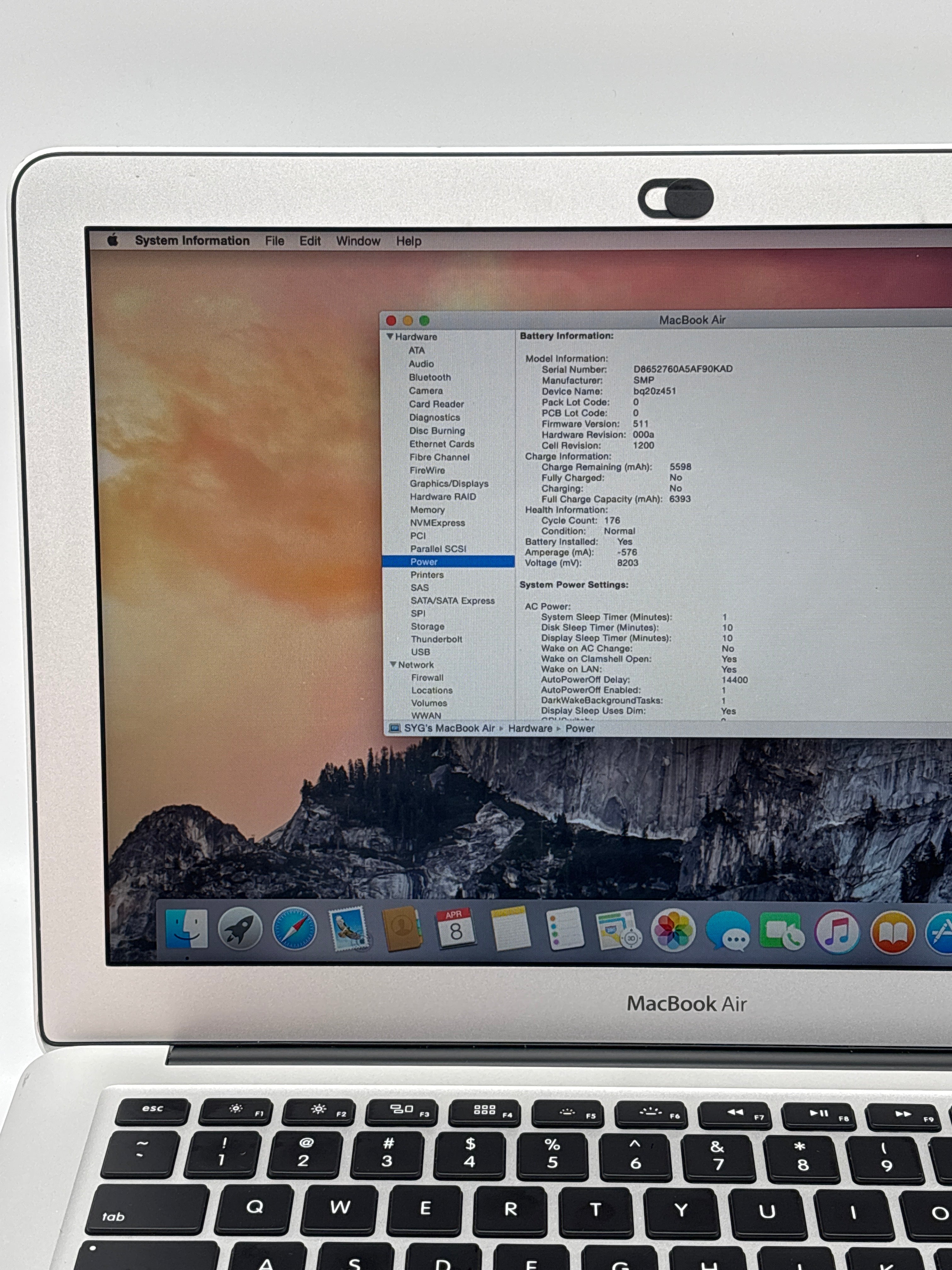 Apple MacBook Air 13" A1466 2015 i7 8GB ram 256GB SSD - For Parts (Read)