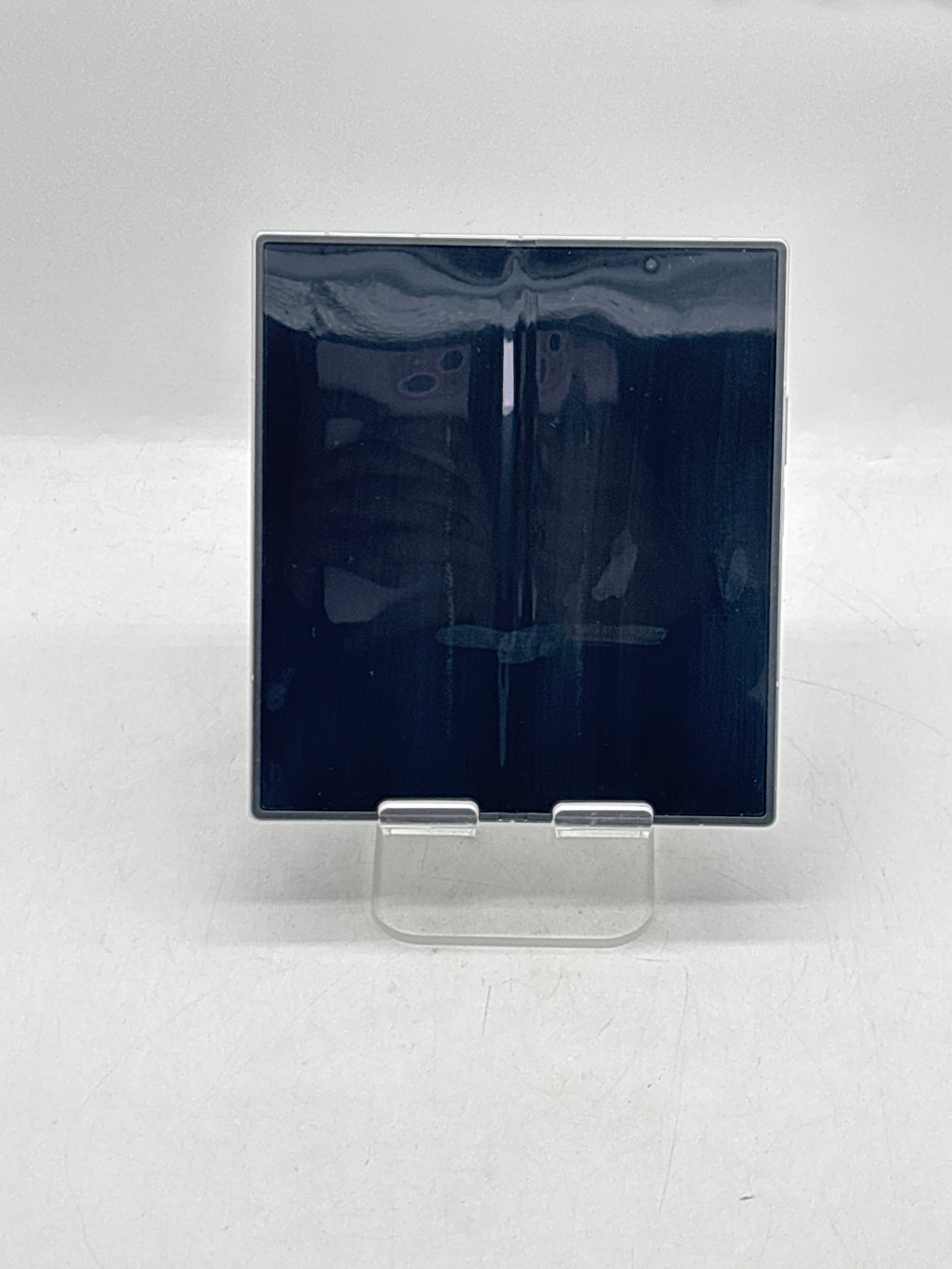 Samsung Galaxy Z Fold 7 512GB Silver Network Locked Verizon - READ