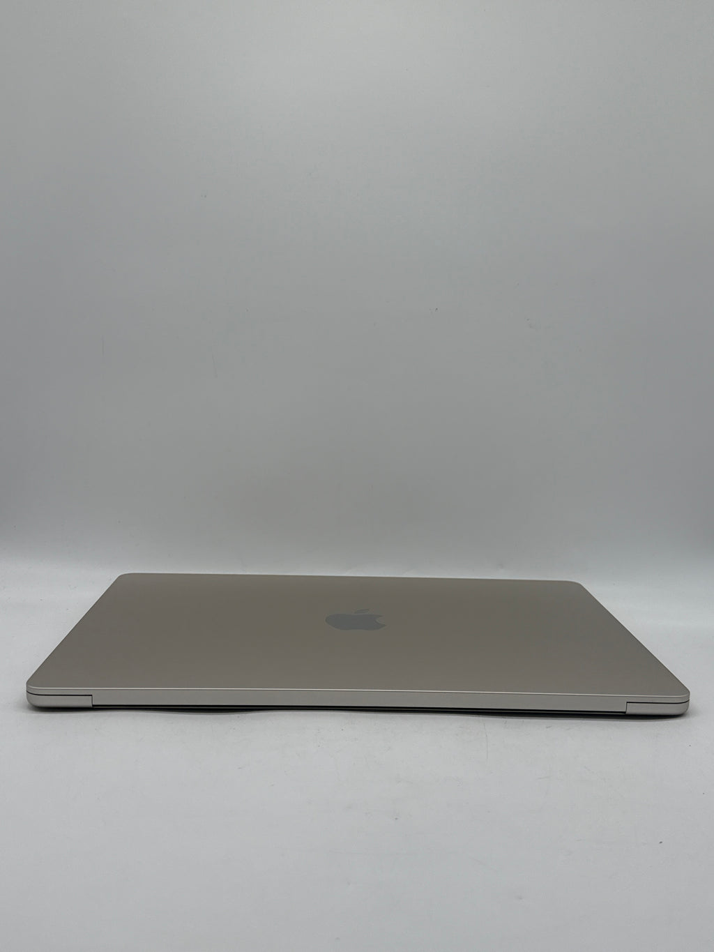 Apple MacBook Air 15" M2 A2941 8GB RAM 256GB SSD - Used