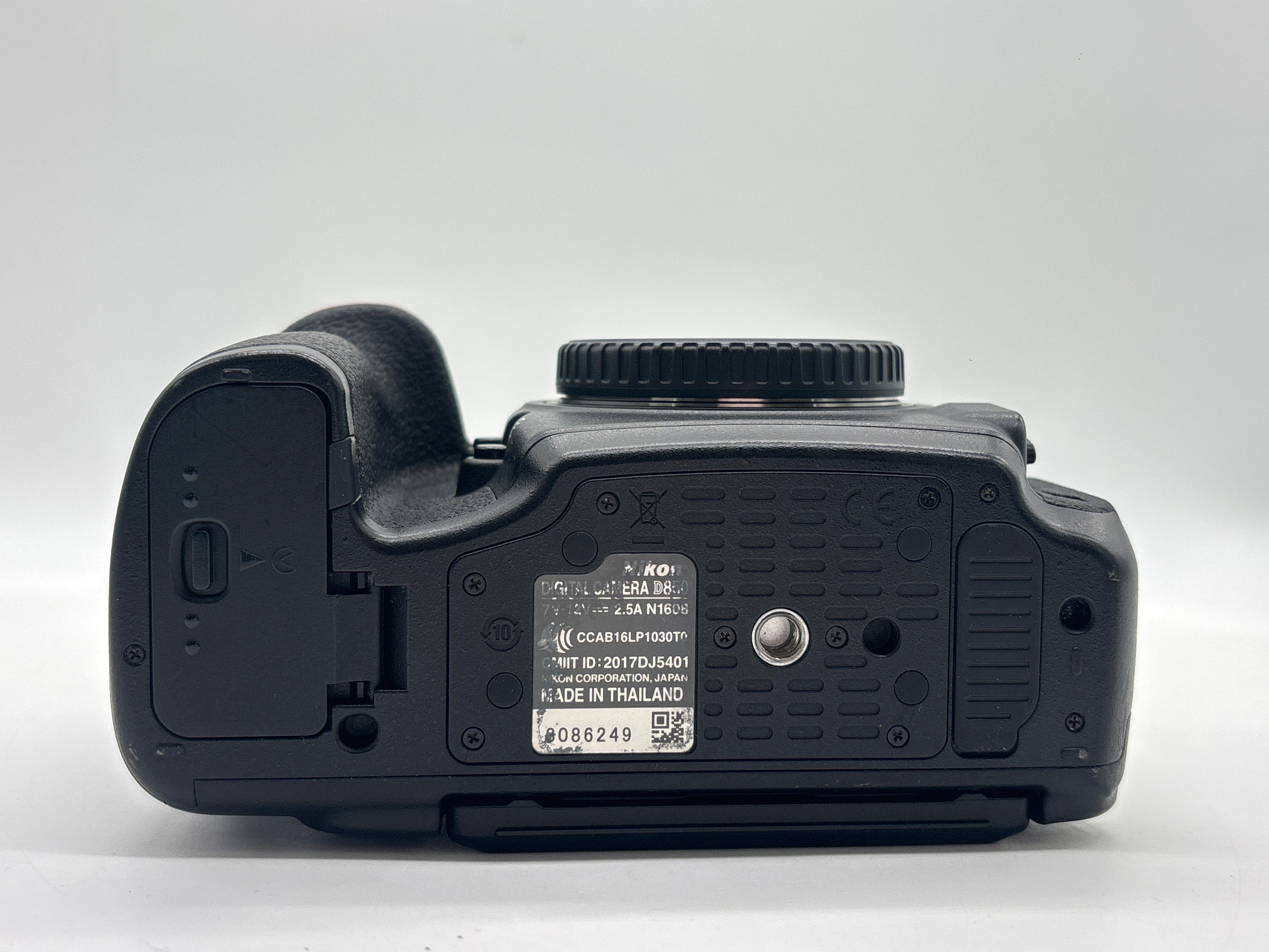 Nikon D850 Digital SLR Camera Black 45.7 MP - Used