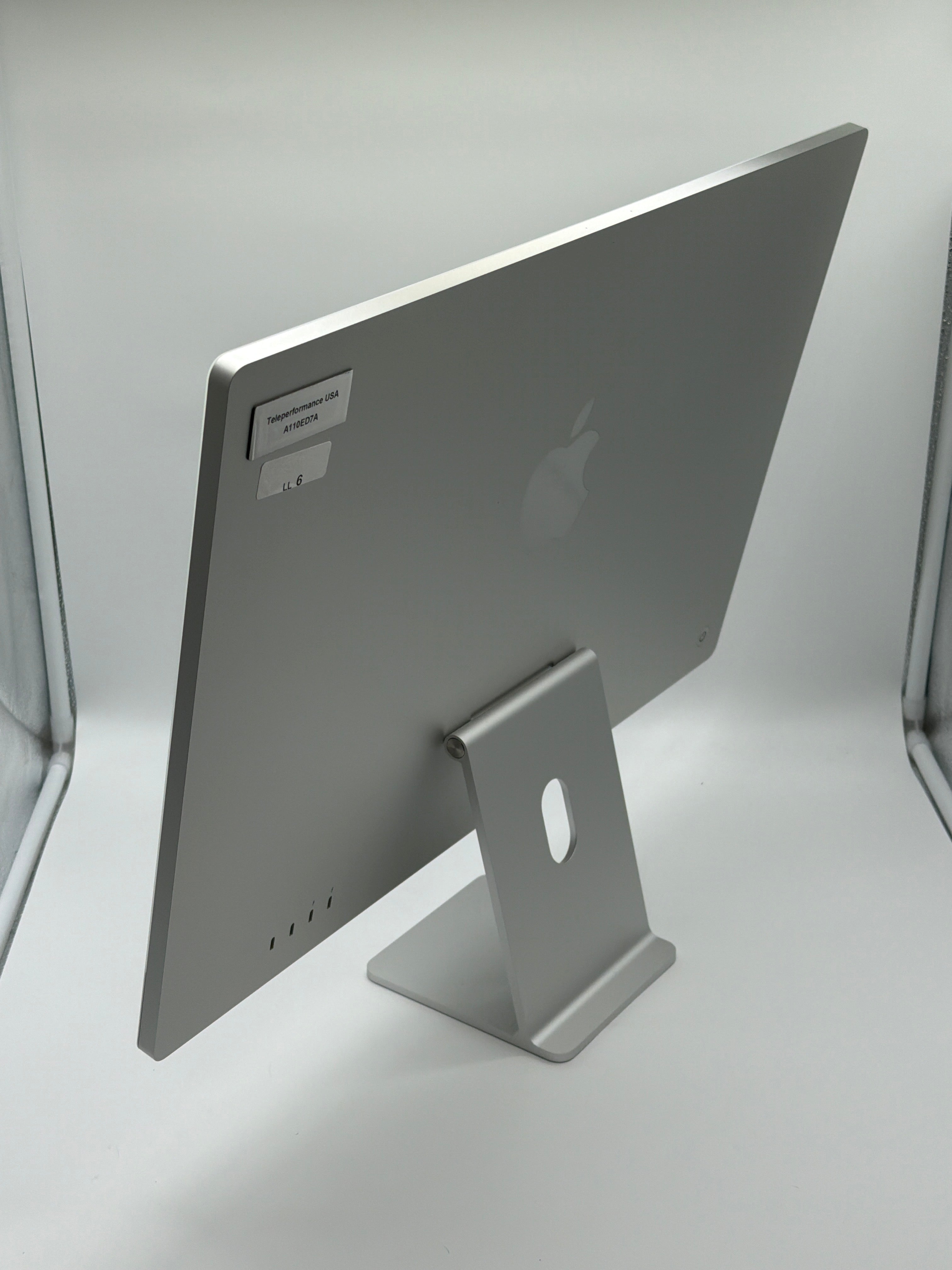 Apple iMac 24" M3 A2873 2023 256GB SSD 8GB RAM Silver Remotely Managed