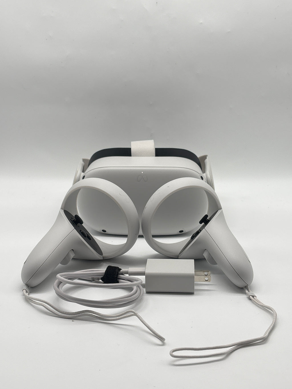 Meta Quest 2 KW49CM 64GB Standalone All-in-One VR Headset White - Used