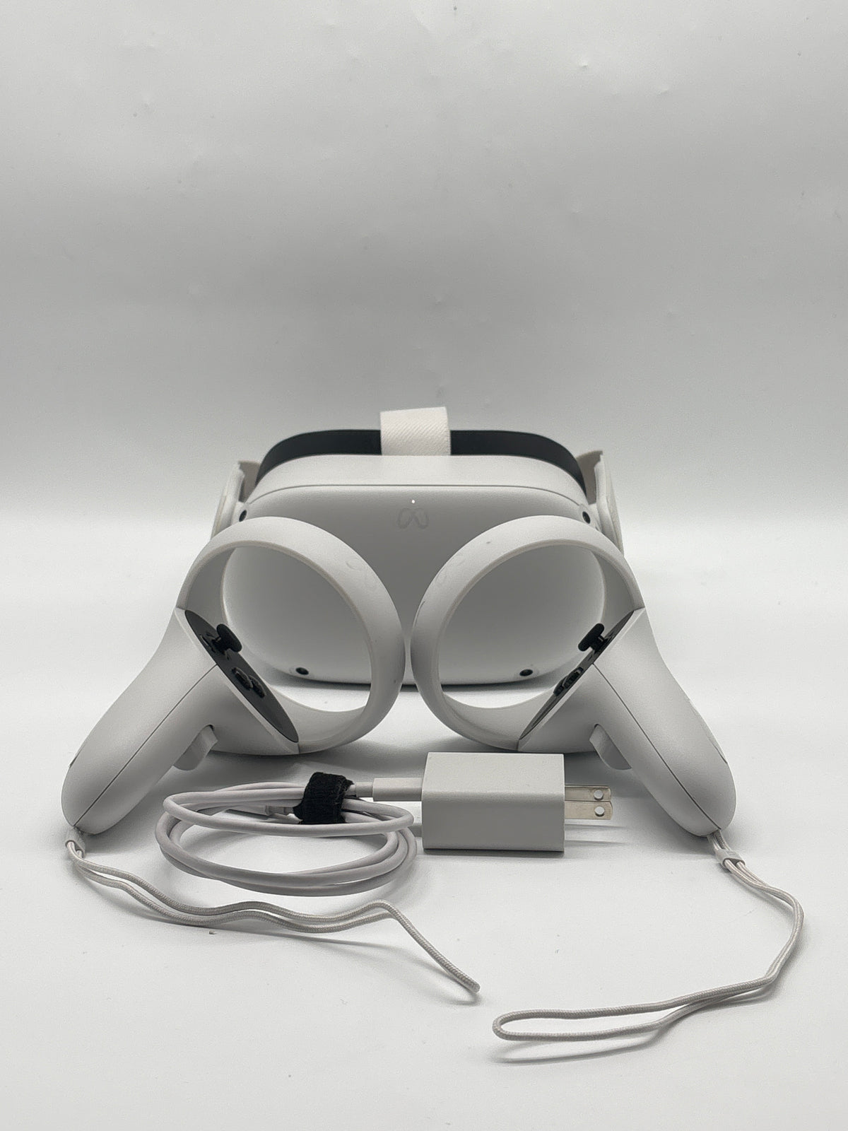 Meta Quest 2 KW49CM 64GB Standalone All-in-One VR Headset White - Used