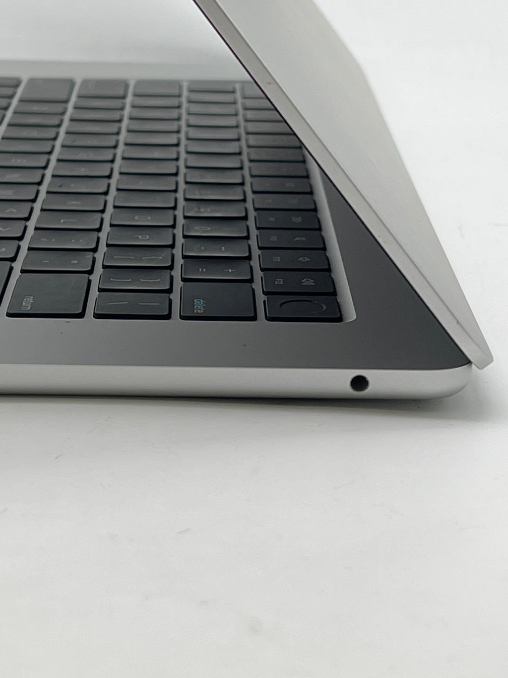 Apple MacBook Air 15" A3241 M4 16GB RAM 256GB SSD - For Parts Read