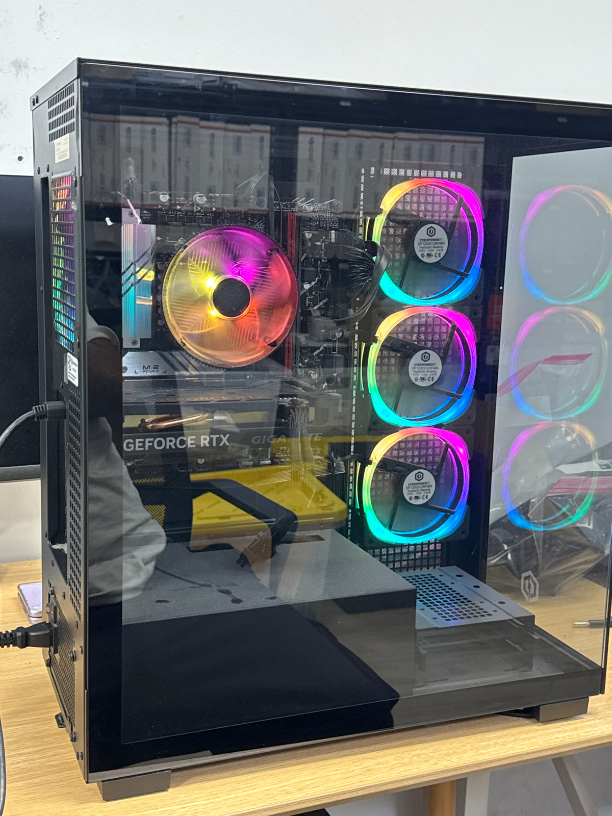 Custom Gaming PC i5-14400F 16GB RAM 1TB SSD RTX 4060 Black - Used