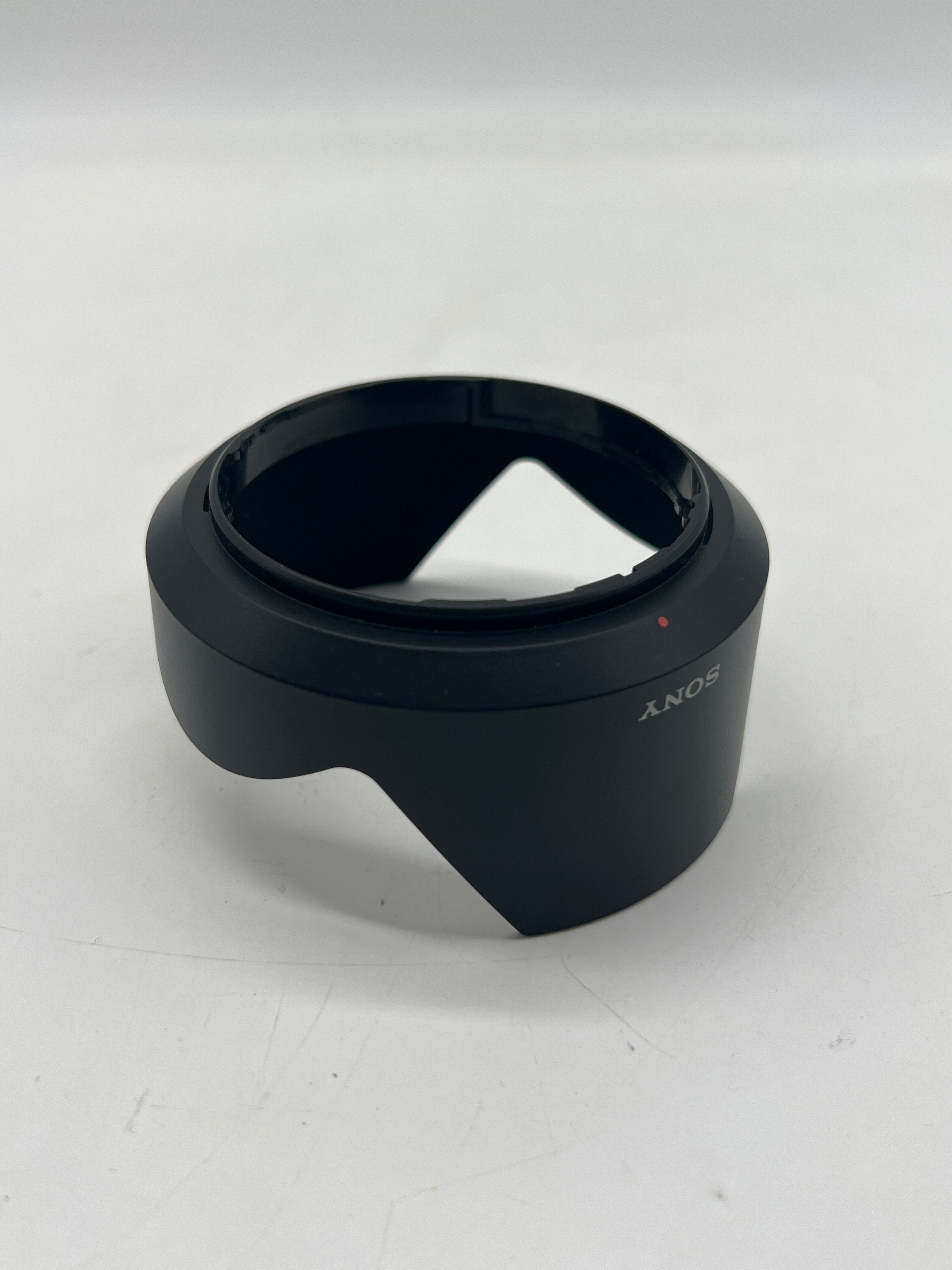 Sony Lens Zoom Fe 3.5-5.6/28-70 E-mount Zoom Lens - Used