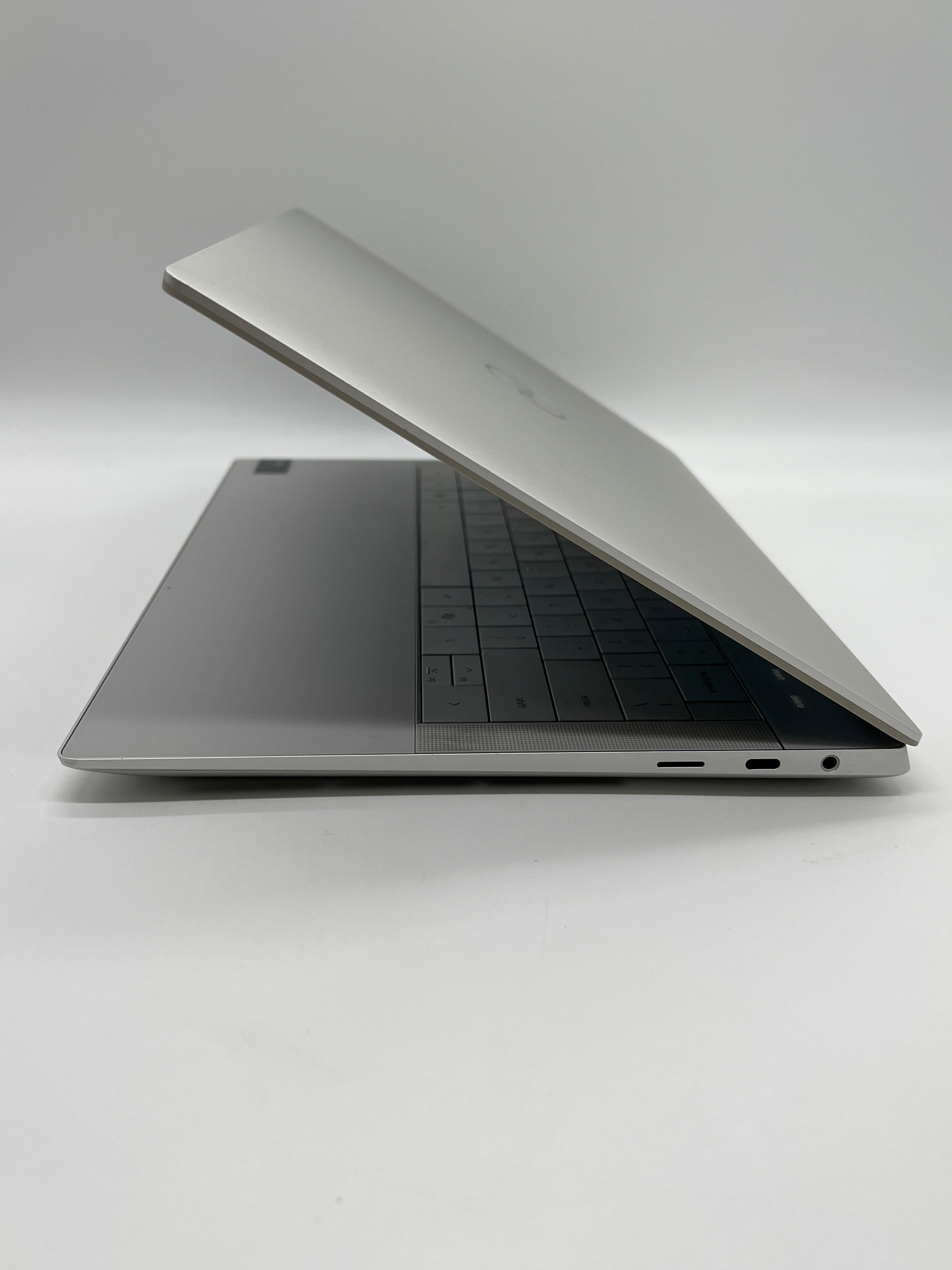 Dell XPS 14 9440 Ultra 7 16GB RAM 1TB SSD