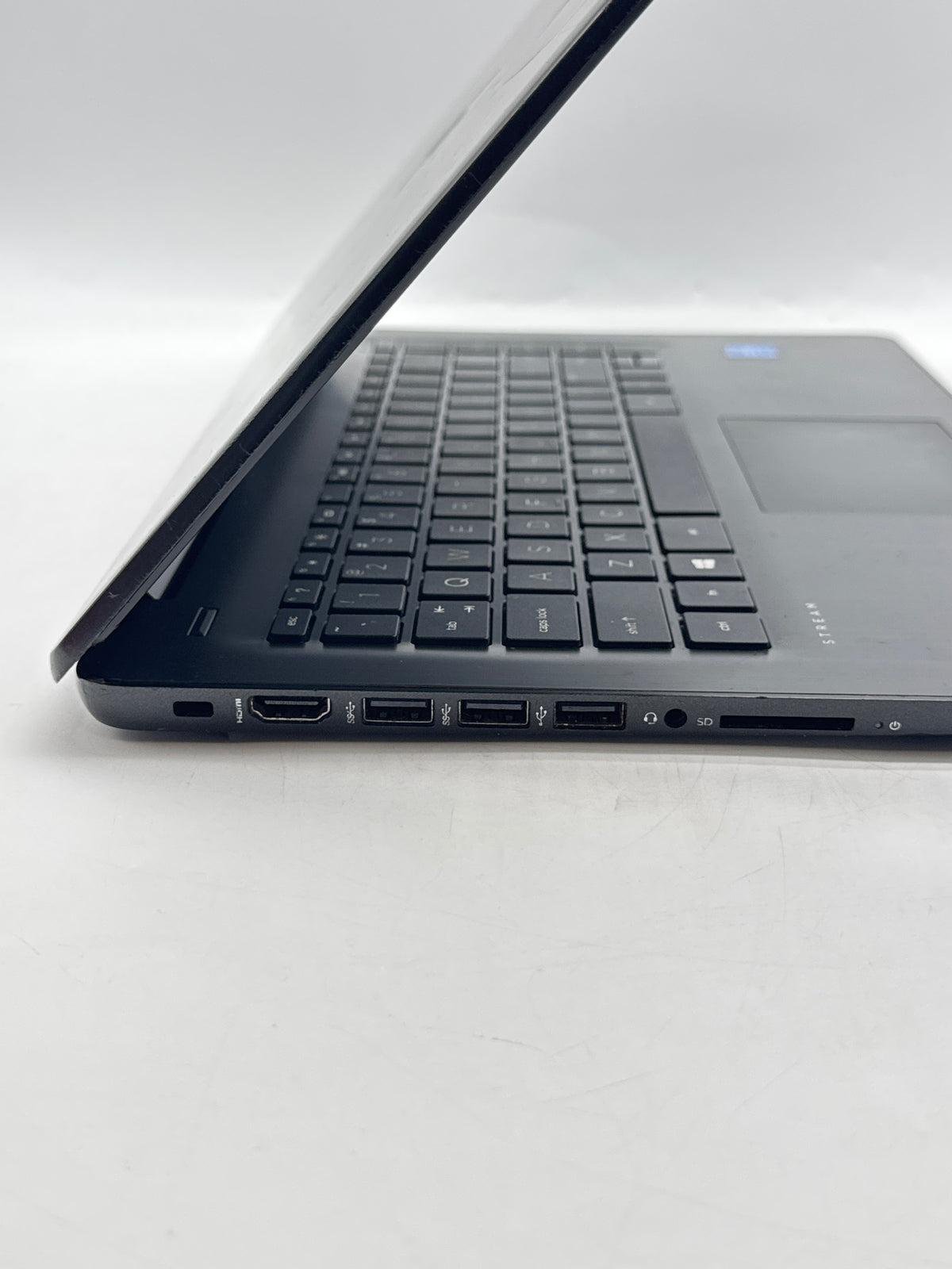 HP Stream 14-cb1614wm 14" Intel Celeron N4000 4GB RAM 32GB SD Black - Used