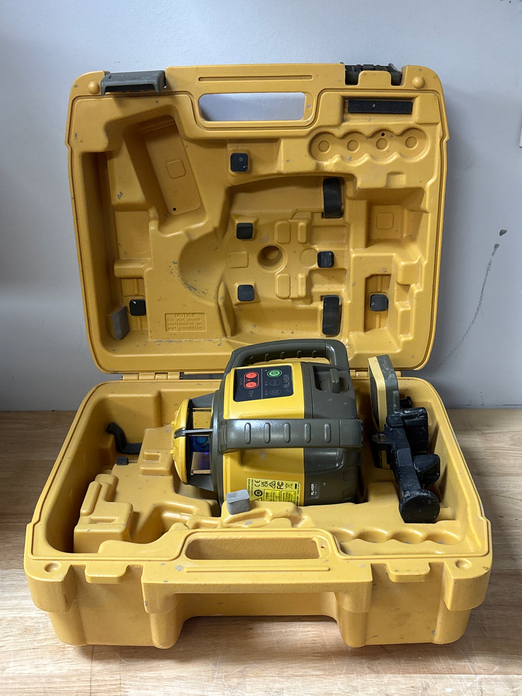 Topcon RL-H5A & LS-80X Horizontal Self-Leveling Rotary Laser with Case