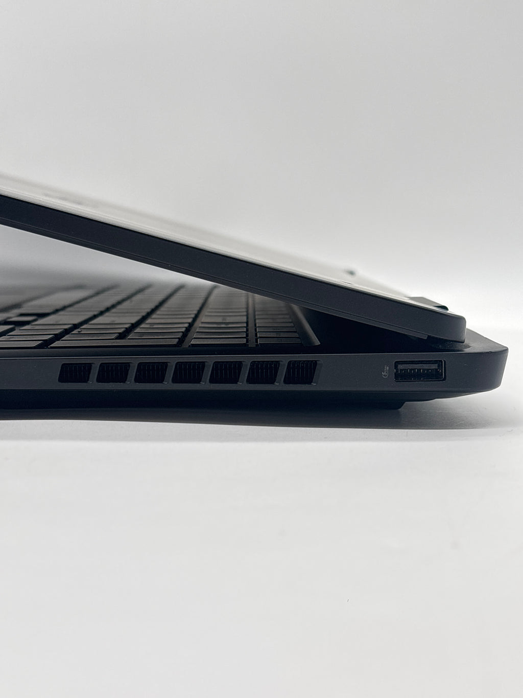 HP OMEN 16-an0001nr Ultra 7 255H 16GB RAM 1TB SSD RTX 5060