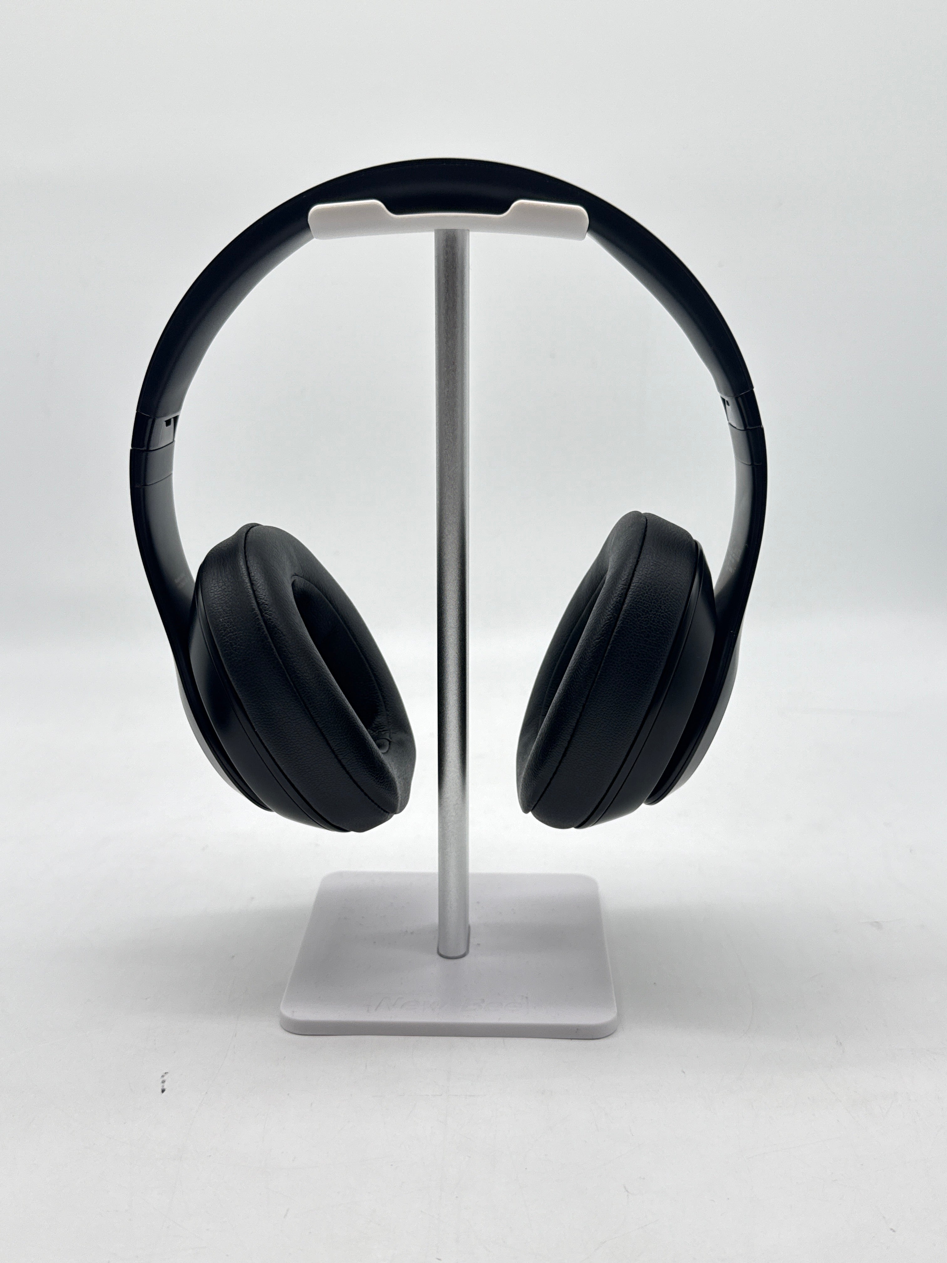 Beats Studio3 Wireless Over-Ear Headphones Black - Used