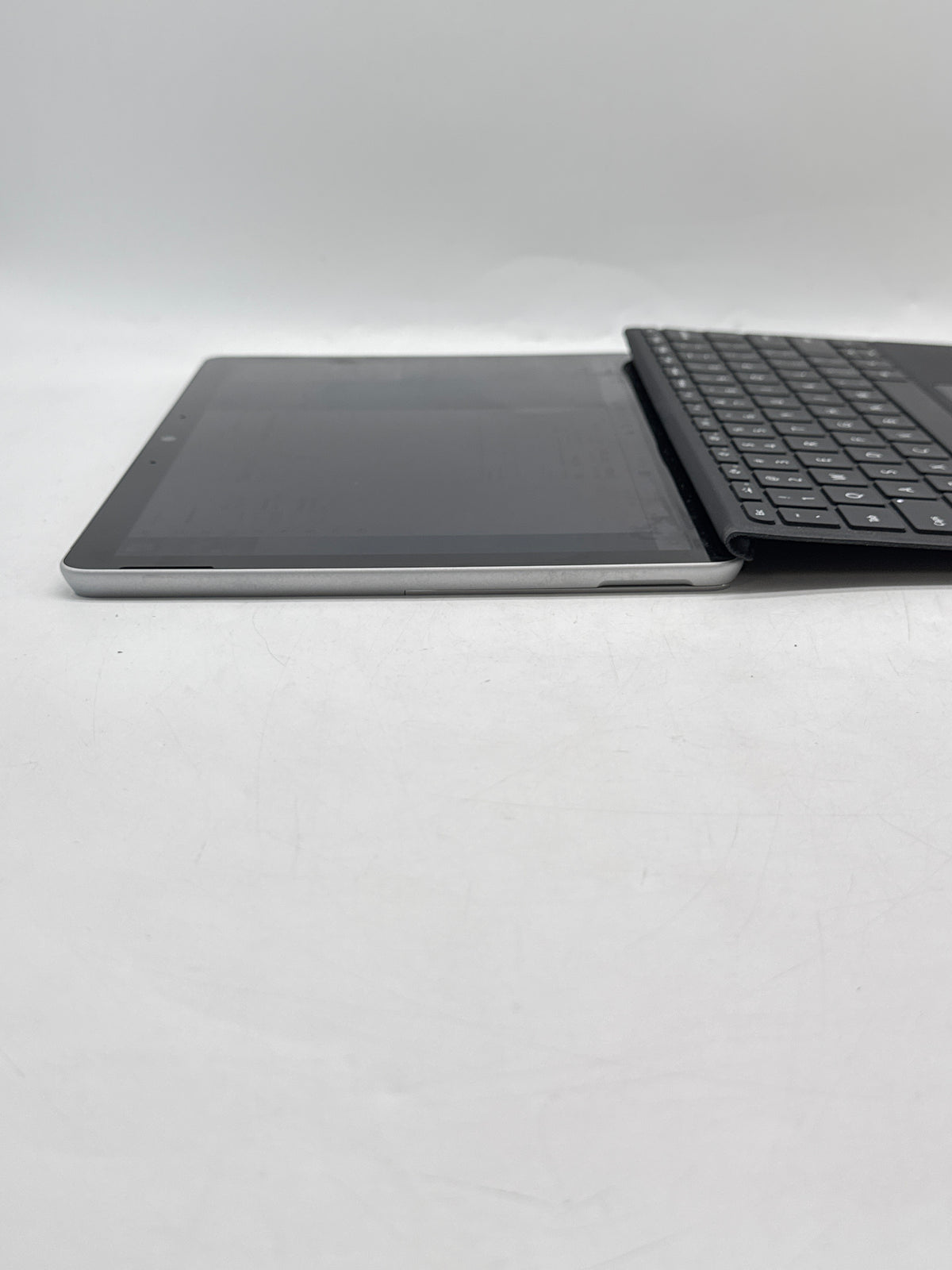 Microsoft Surface Go 3 1926 i3 10100Y 8GB RAM 128GB SSD - Used