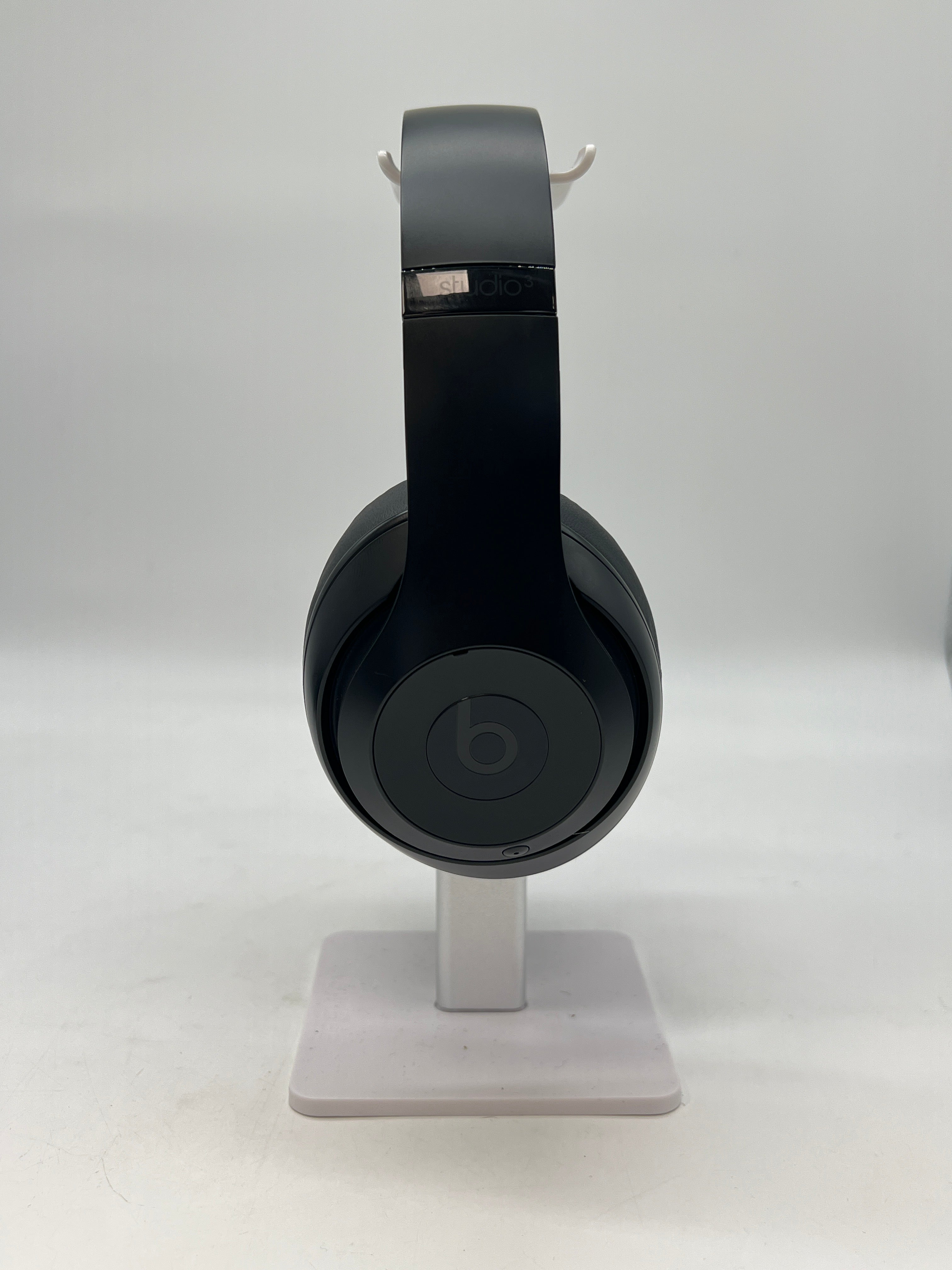 Beats by Dr. Dre Studio 3 Over-Ear Headphones with Case - Used