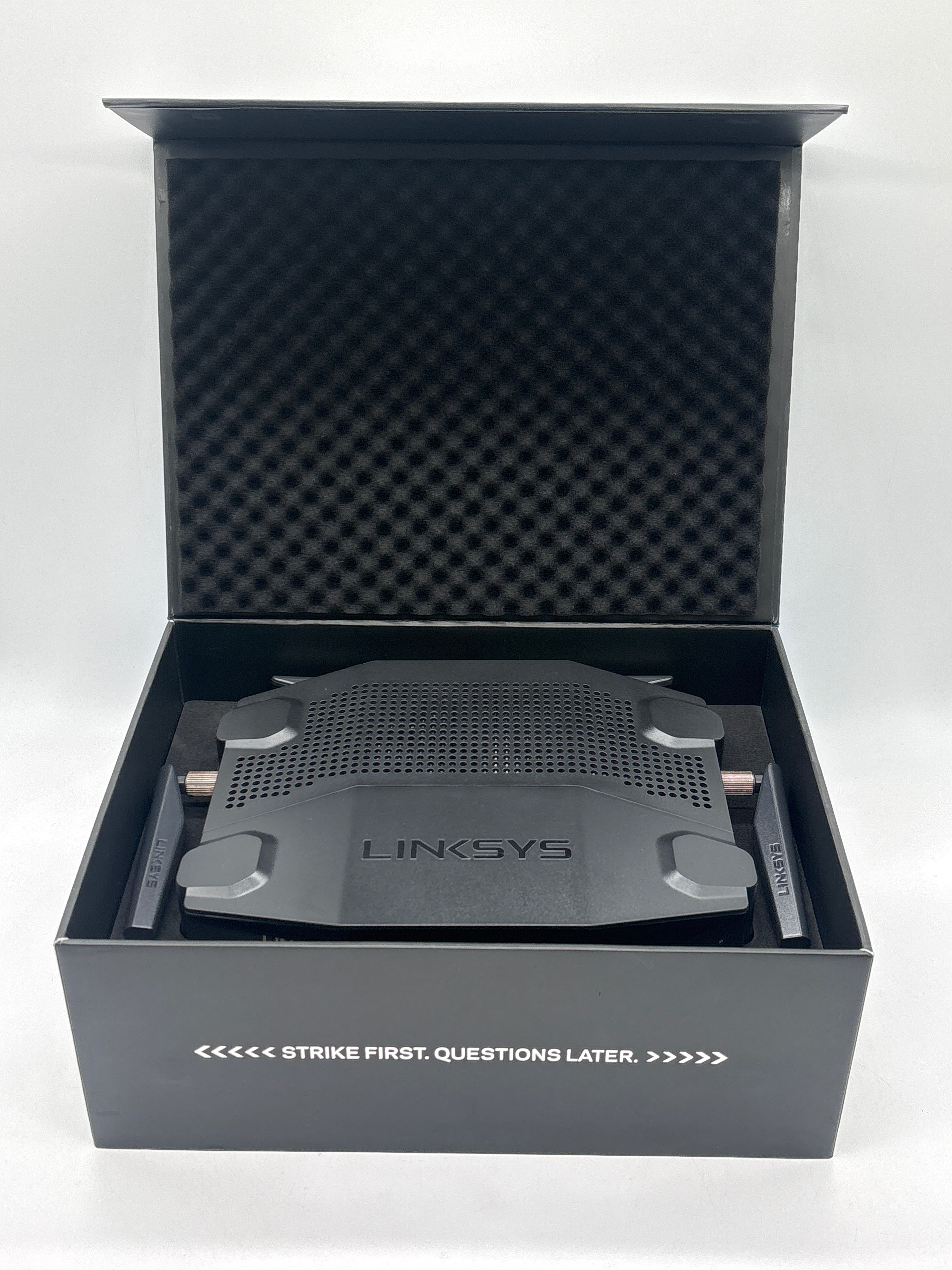 Linksys WRT32X AC3200 Dual-Band Router - Used With Box