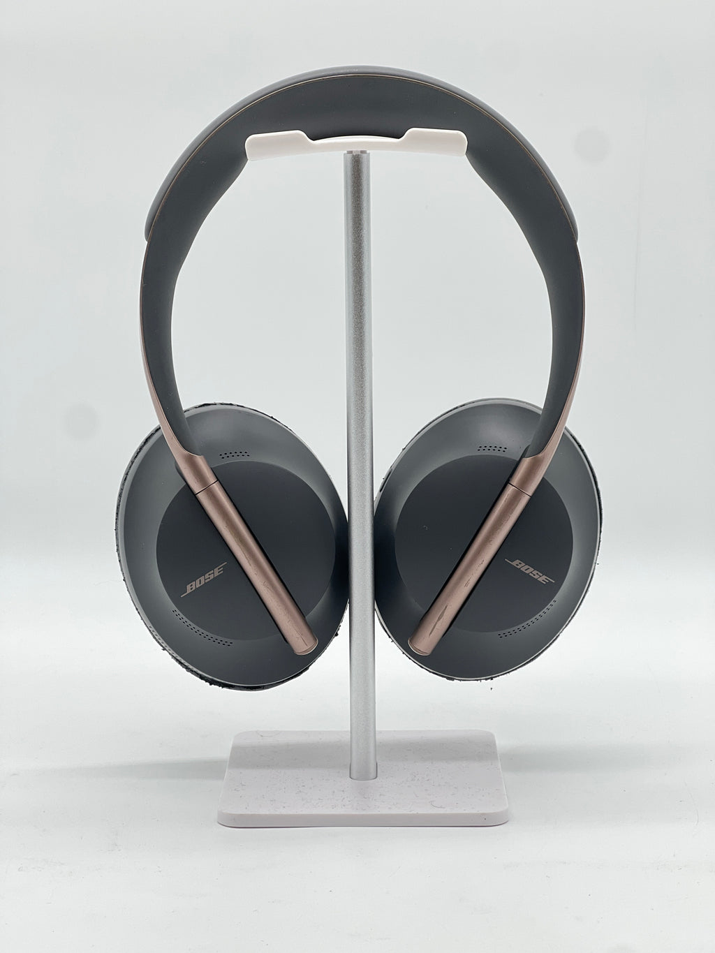 Bose Noise Cancelling Headphones 700 40 mm Wireless Over Ear Used
