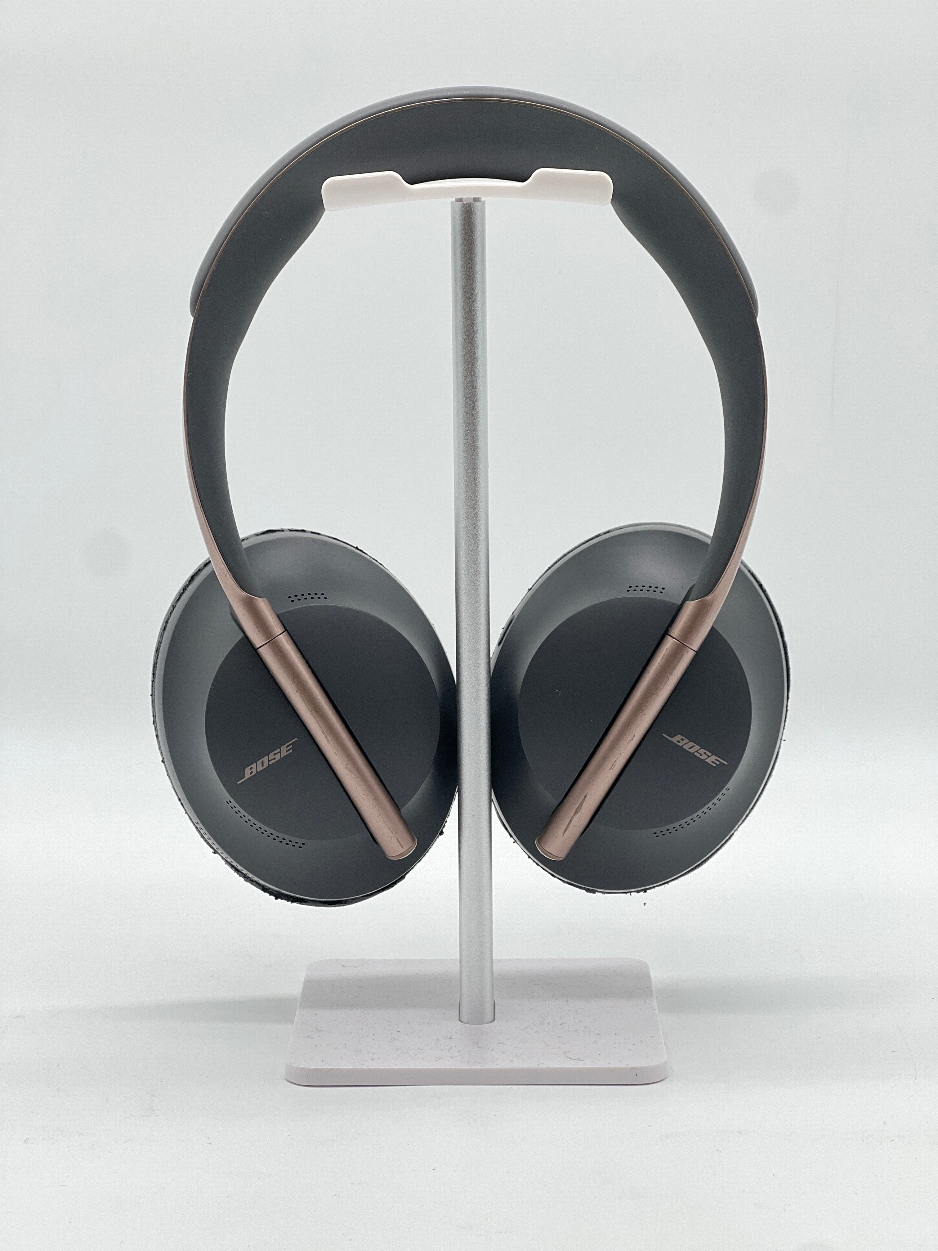 Bose Noise Cancelling Headphones 700 40 mm Wireless Over Ear Used